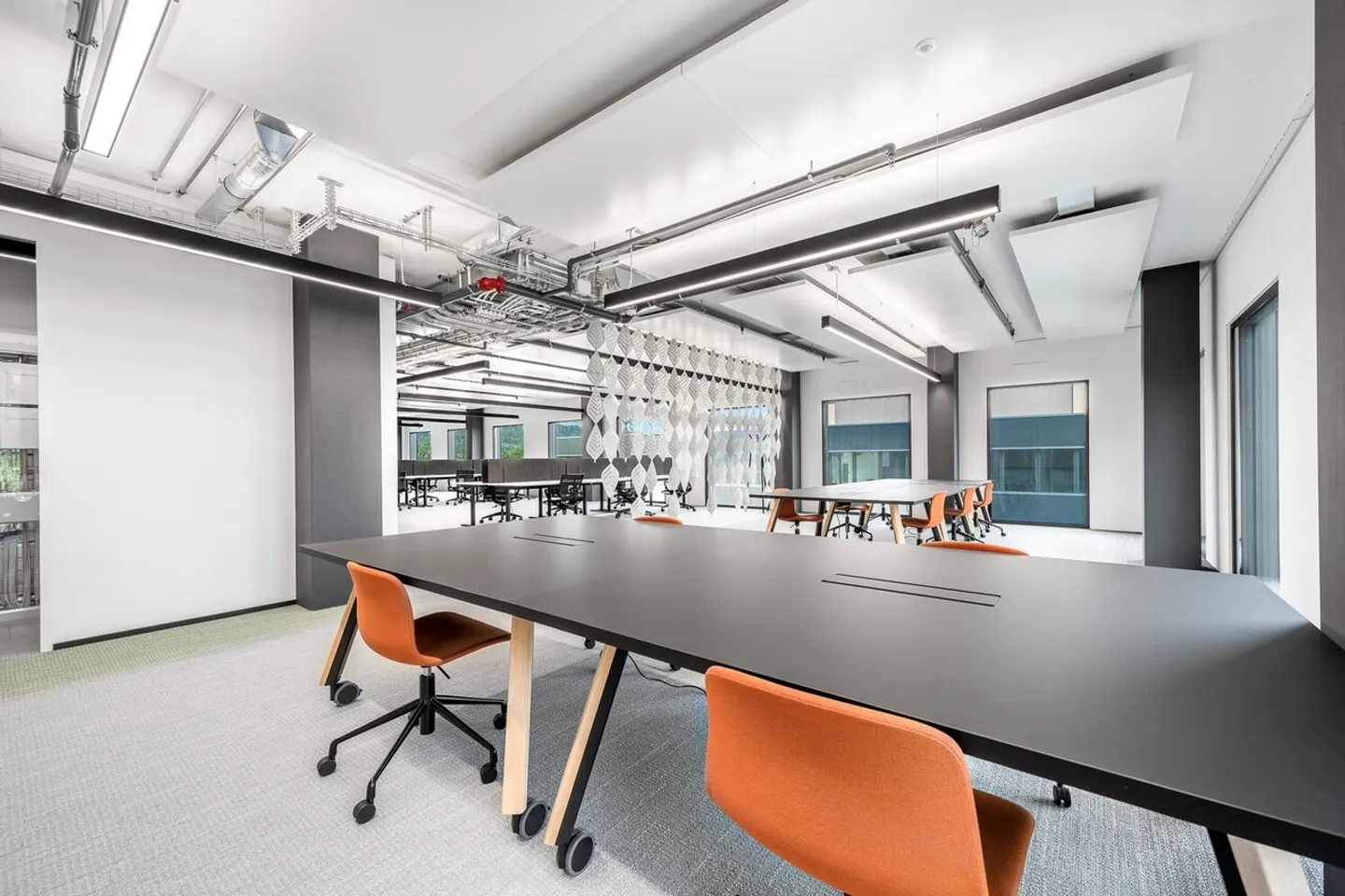 R2 Tower - Porta la tua azienda a nuove vette! - Foto 10 di 13