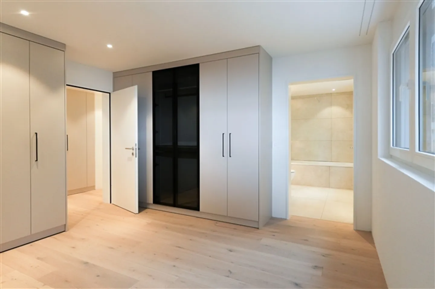 Modern 4.5-room apartment with terrace in Grenchen - Photo 6 of 13