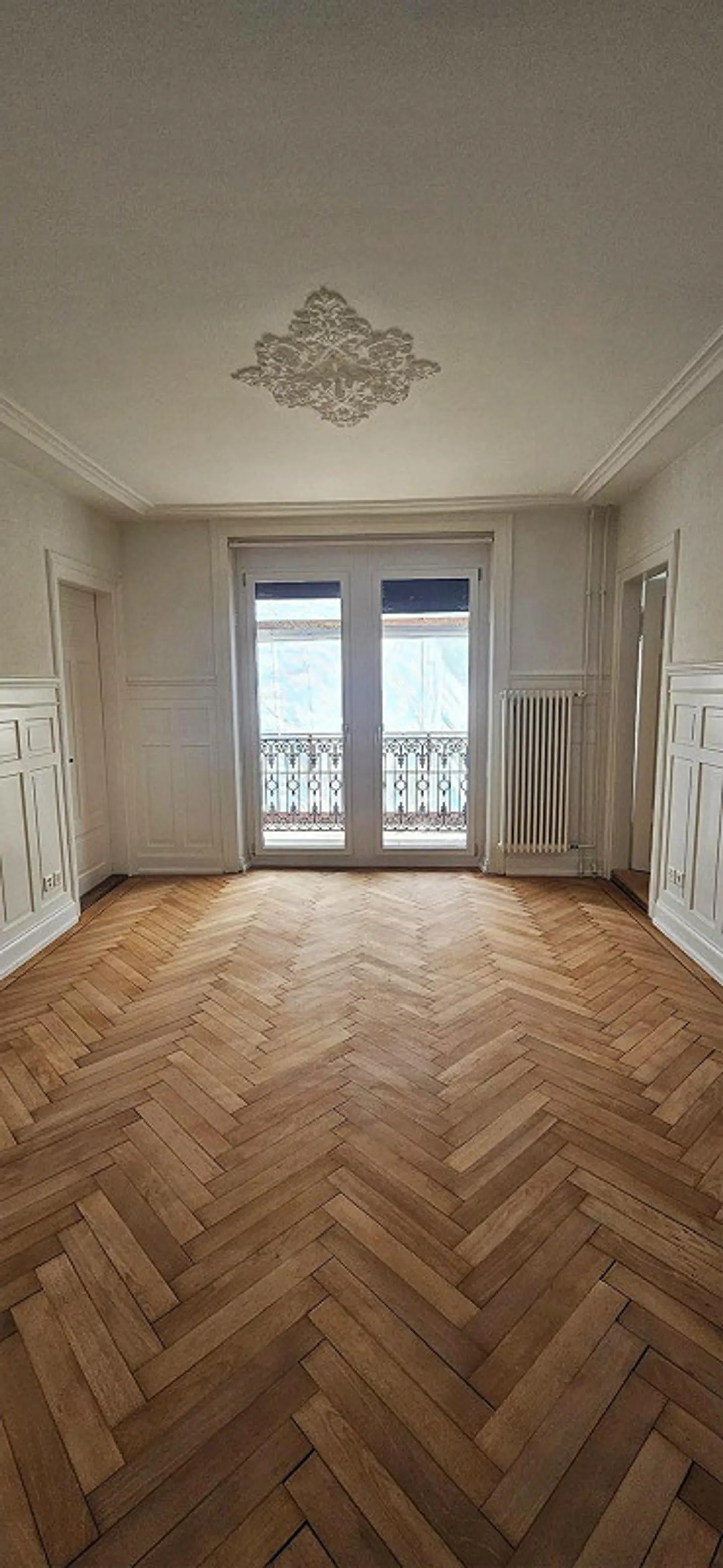 Zentrale 4-Zimmer-Wohnung in Zürich - Foto 6 von 11