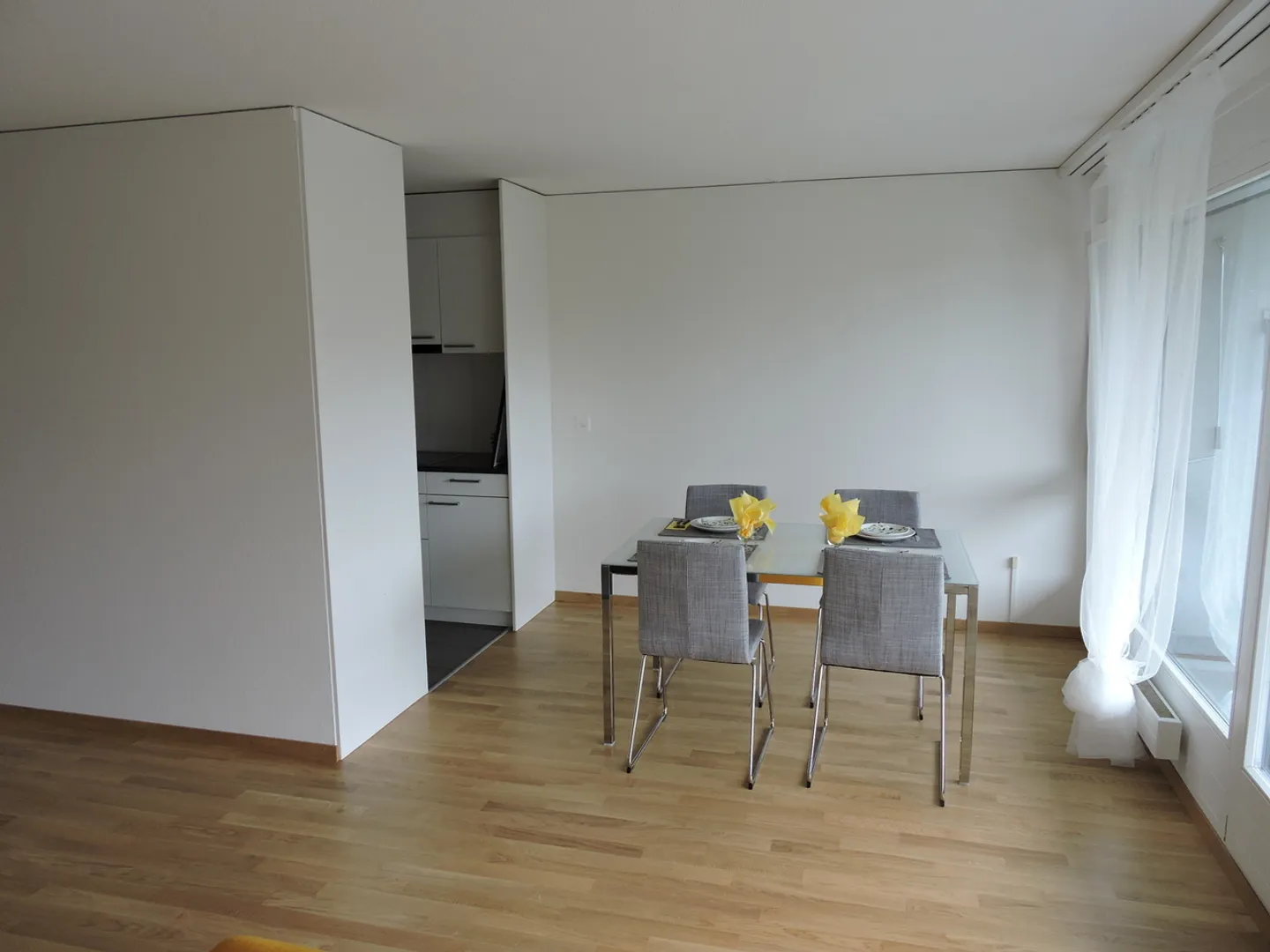 Charming 4.5-Room Apartment - Photo 5 of 8