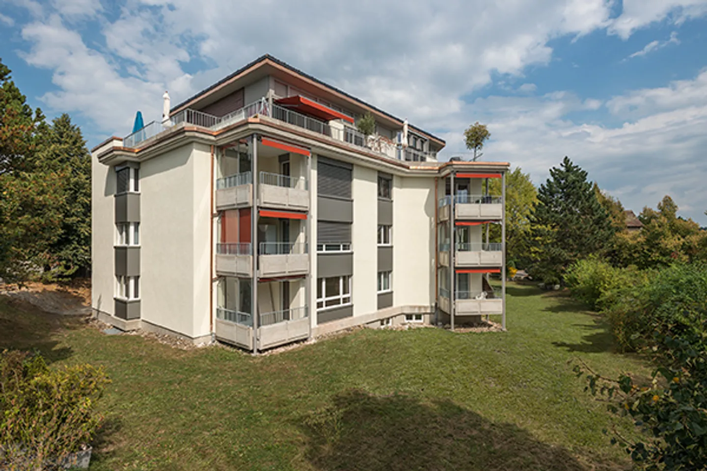 Appartement confortable avec une énorme terrasse sur le toit ! - Photo 1 sur 7