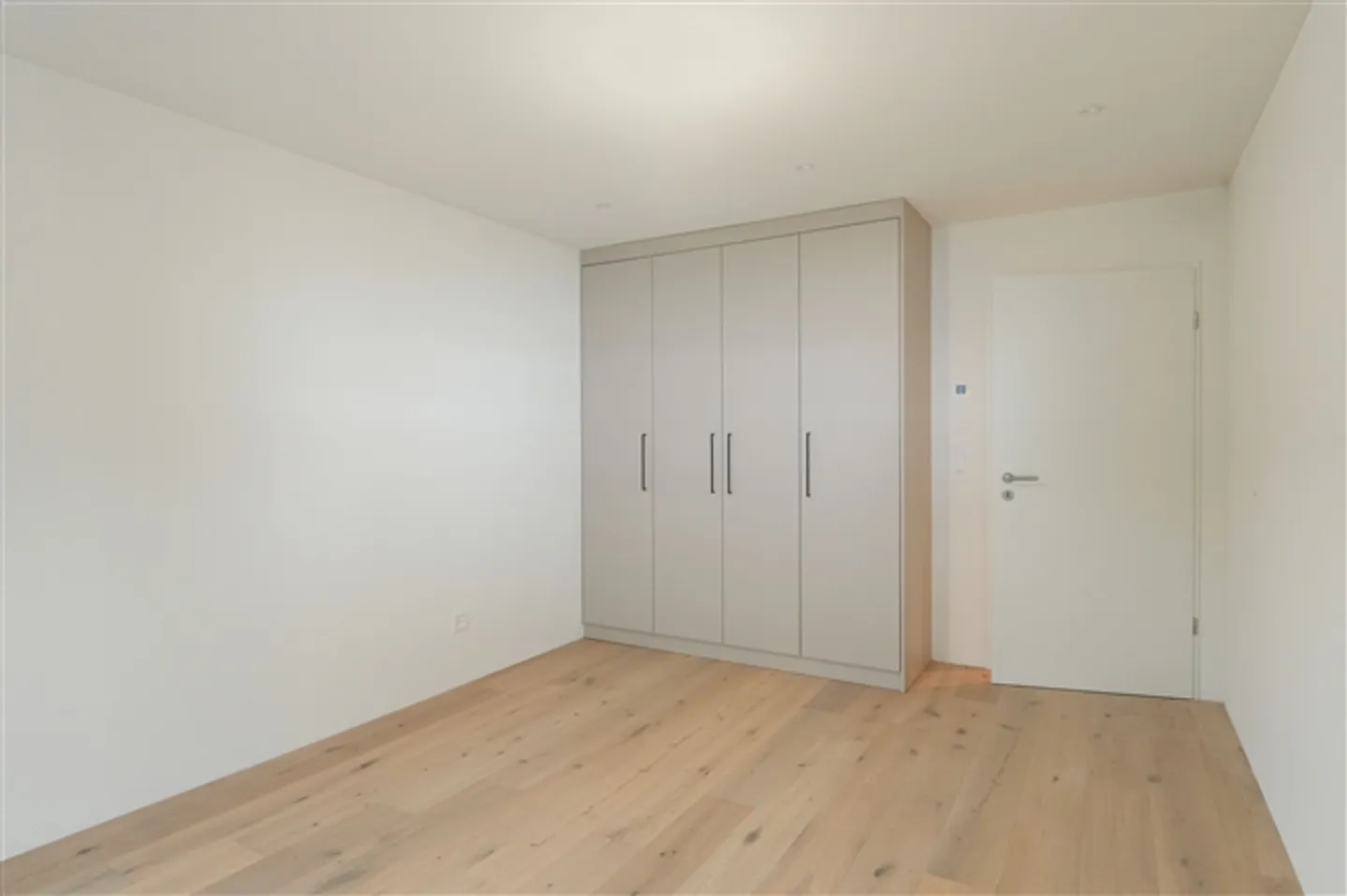 Modern 4.5-room apartment with terrace in Grenchen - Photo 12 of 13