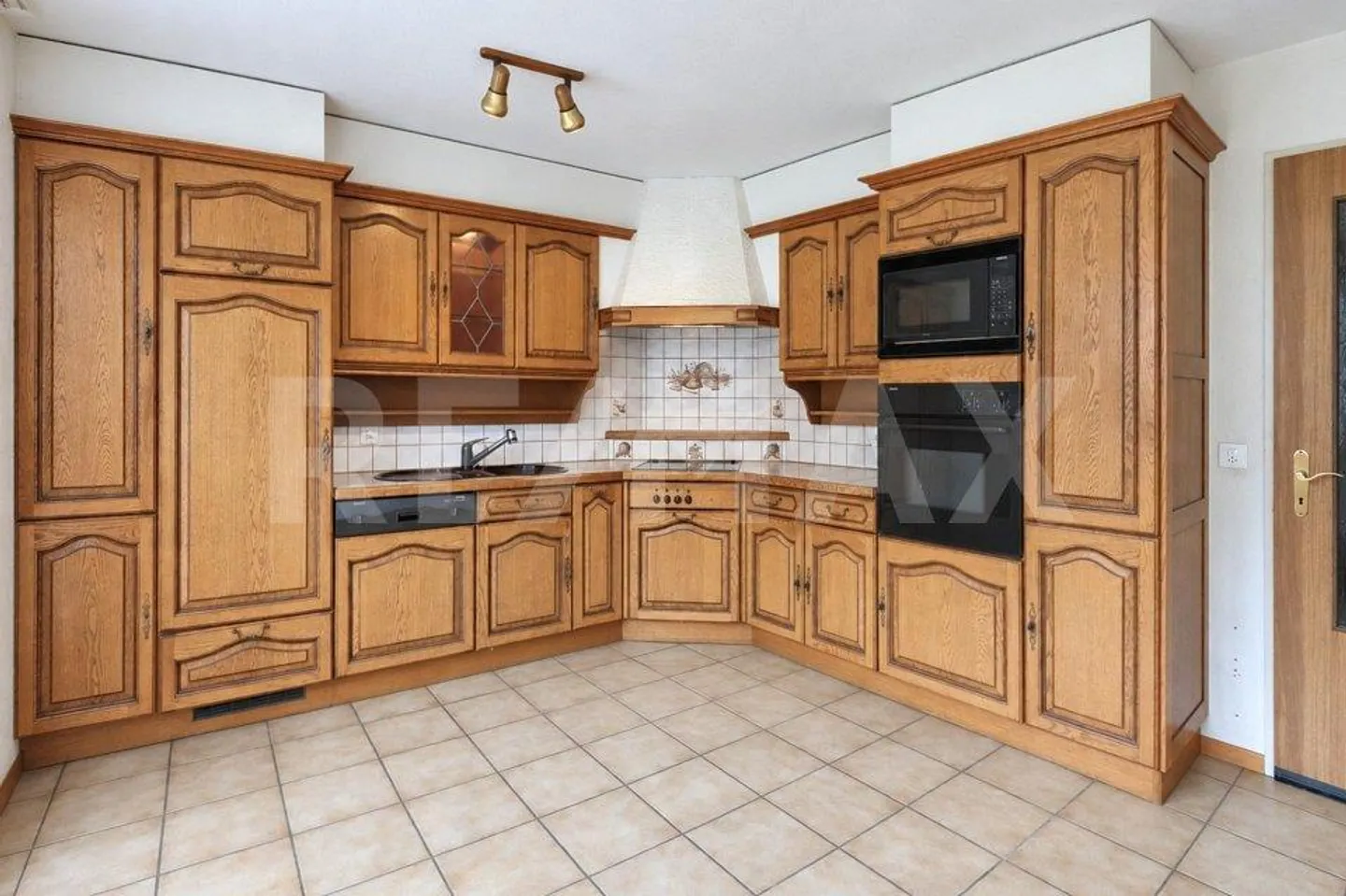 Beaucoup d'espace pour la famille – Appartement ensoleillé de 3,5 pièces avec deux balcons - Photo 6 sur 13