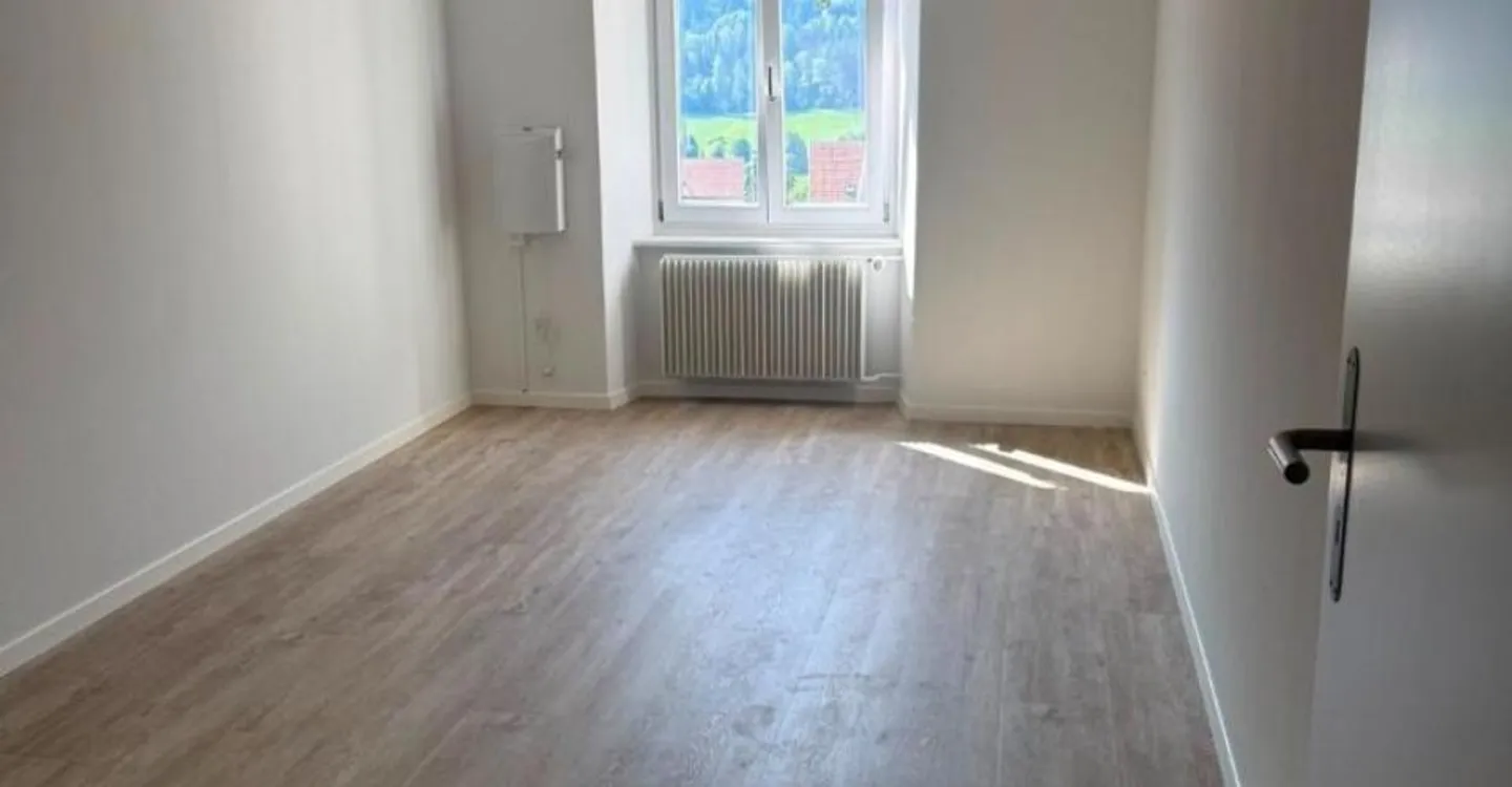 Bel Appartement Rénové - Photo 5 sur 7