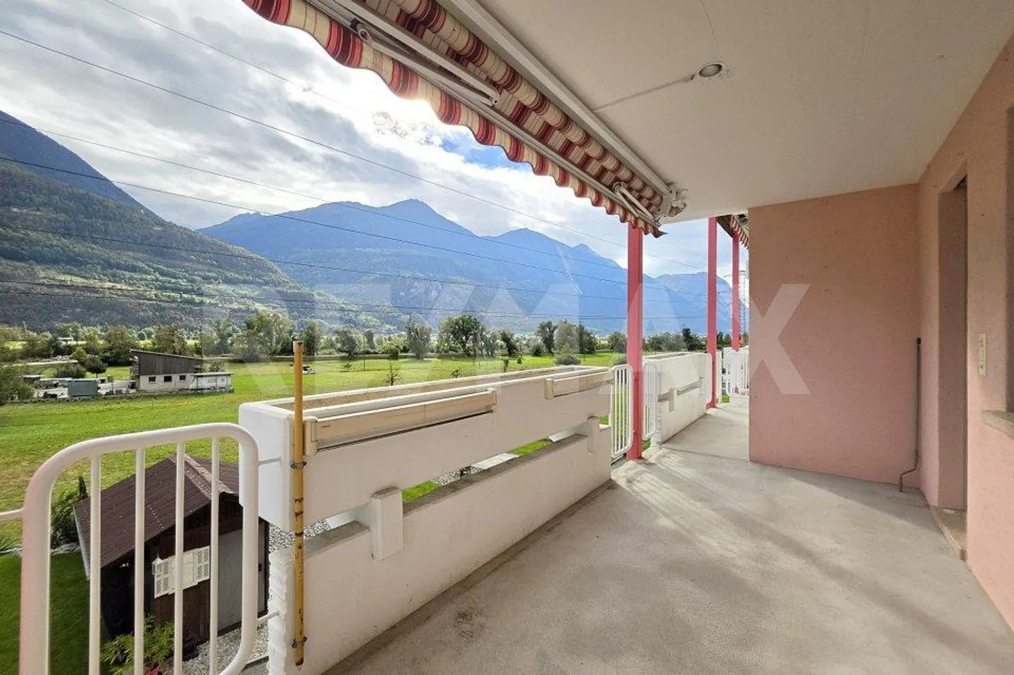 Beaucoup d'espace pour la famille – Appartement ensoleillé de 3,5 pièces avec deux balcons - Photo 9 sur 13