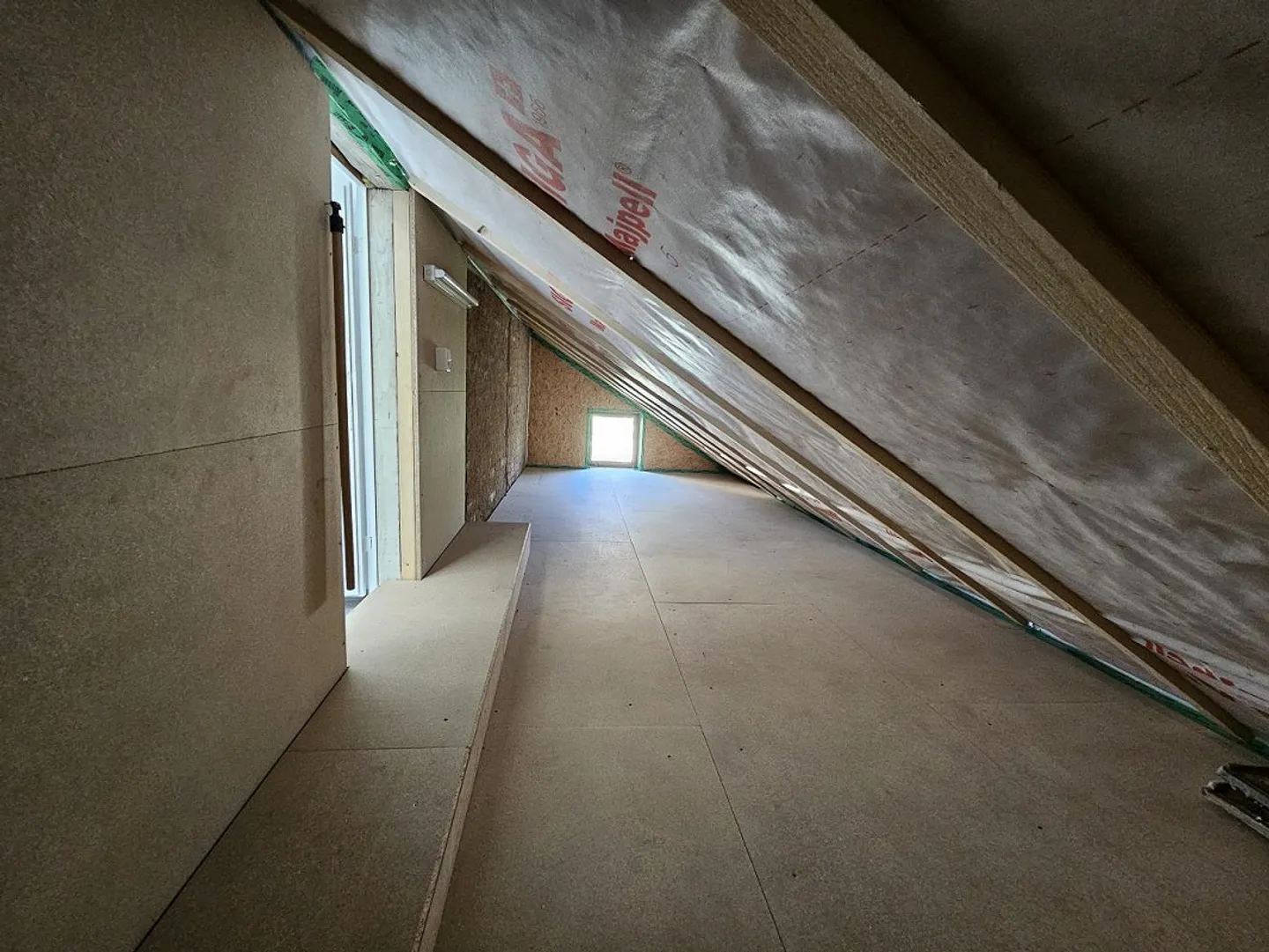 Charmante 2.5 Zimmer Dachwohnung in Altbau, ohne Balkon - Foto 13 von 13