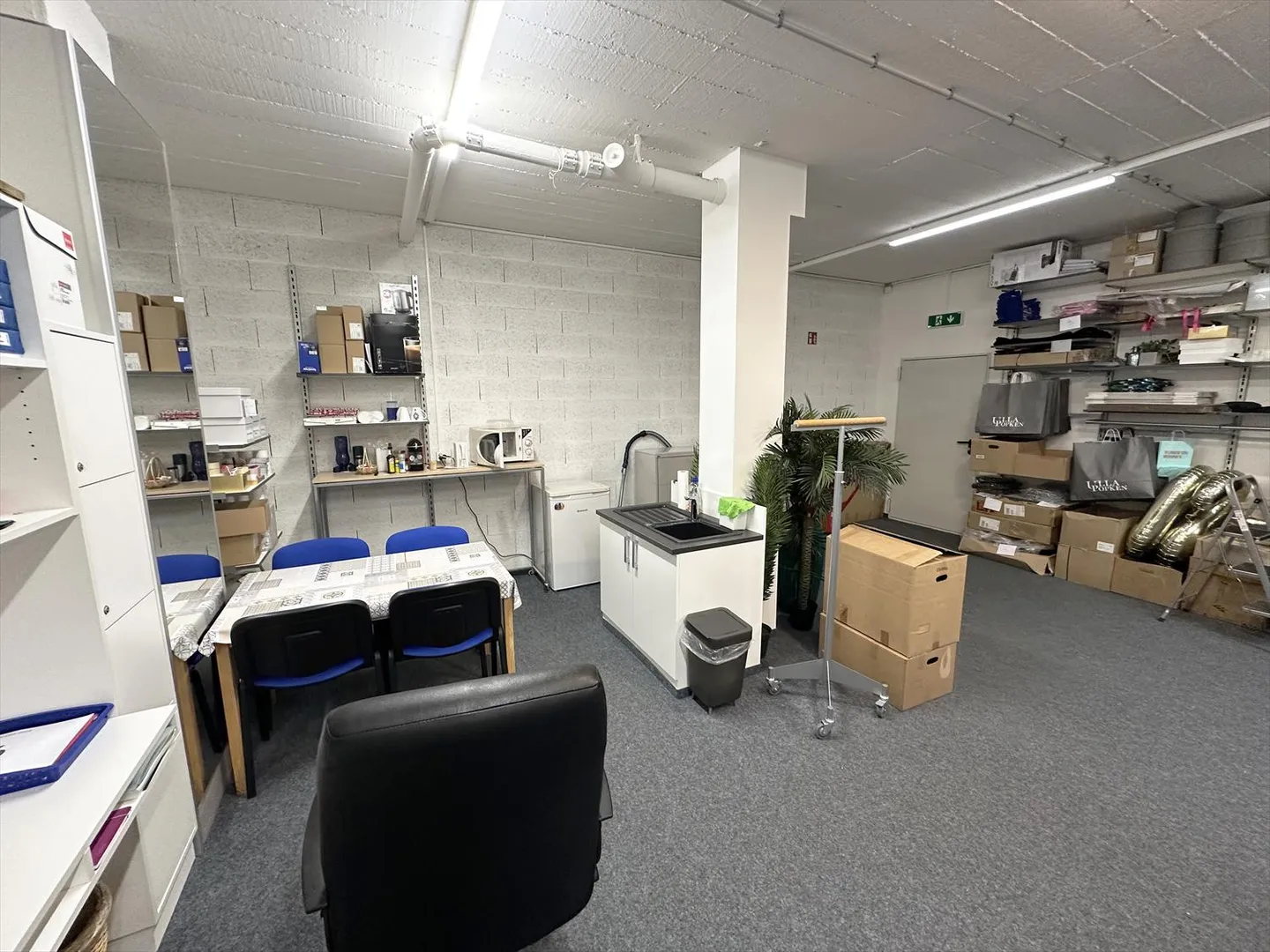 Storage Unit 1 Room - Photo 6 of 8