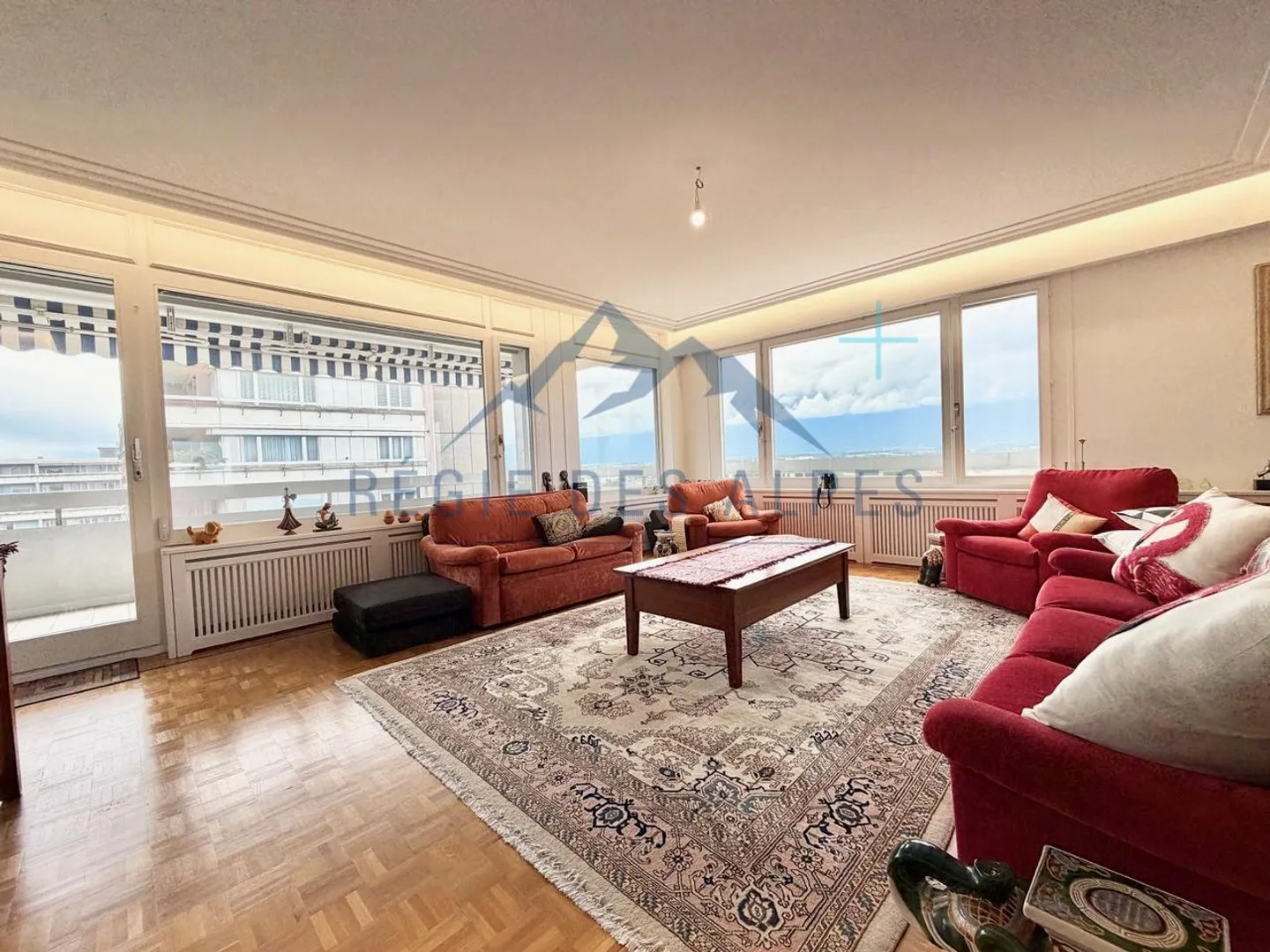 Appartamento di pregio con vista panoramica | 7 locali - Foto 2 di 13