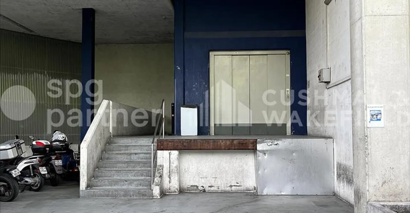 Spazio ufficio in affitto - Foto 1 di 6