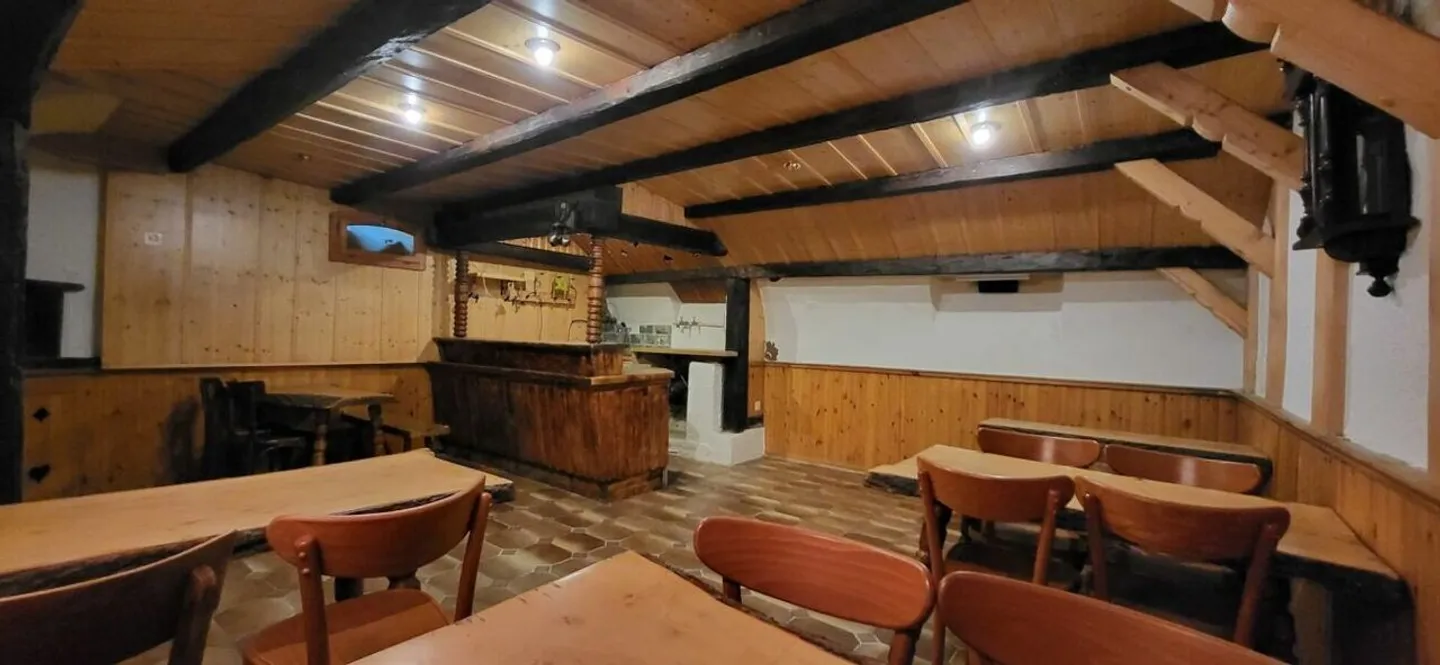 Casa singola in affitto - Foto 2 di 17