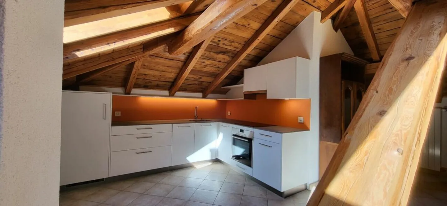 Casa singola in affitto - Foto 12 di 17
