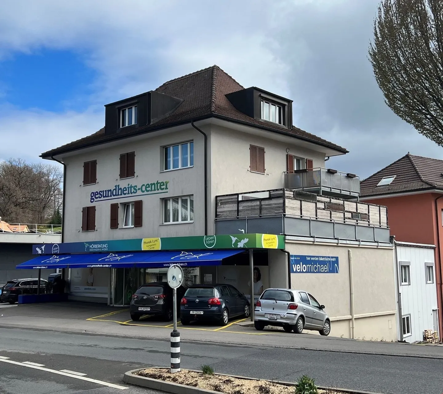 Heimelige 3.5-Zimmerwohnung im Herzen von Düdingen zu vermieten - Foto 1 di 8