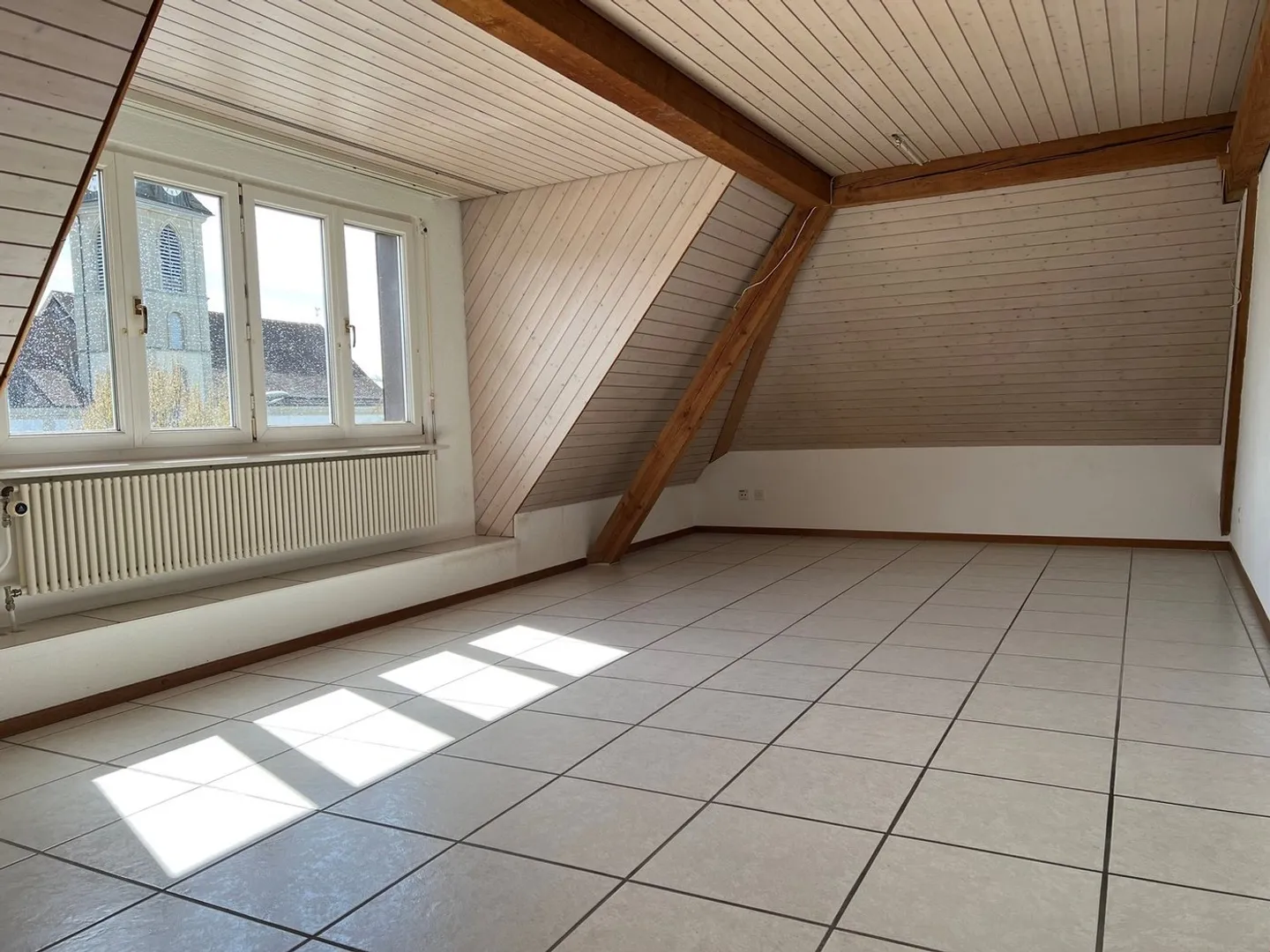 Heimelige 3.5-Zimmerwohnung im Herzen von Düdingen zu vermieten - Foto 3 di 8