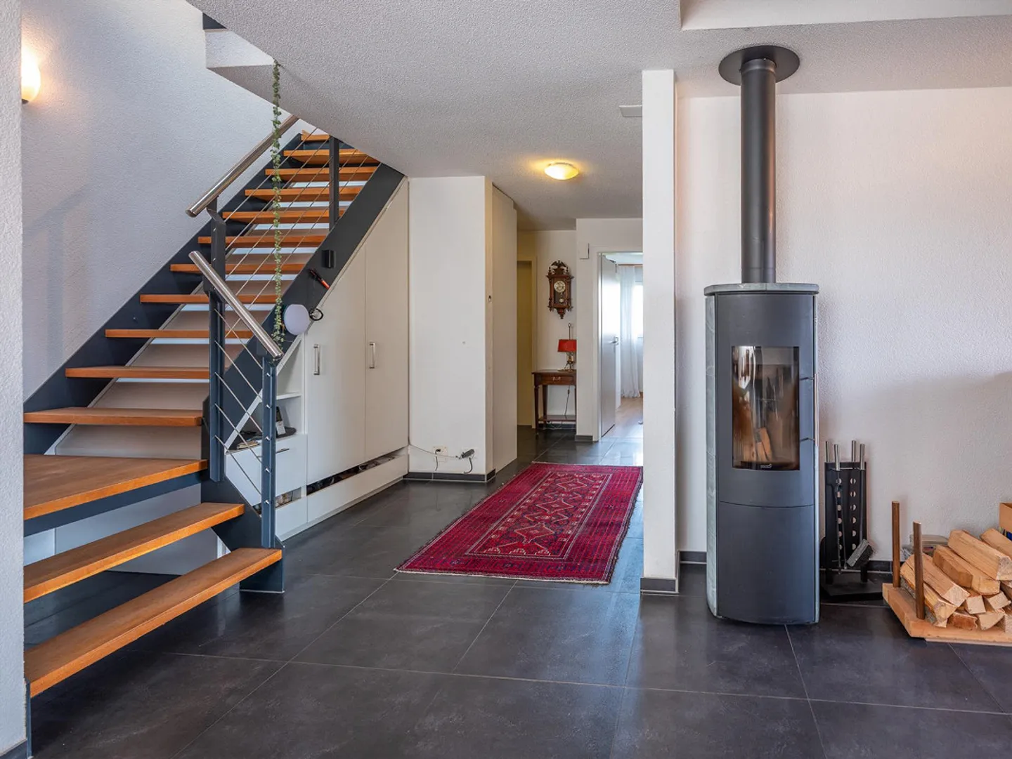 Modern 4.5-room maisonette apartment with Swedish stove - Photo 4 of 24