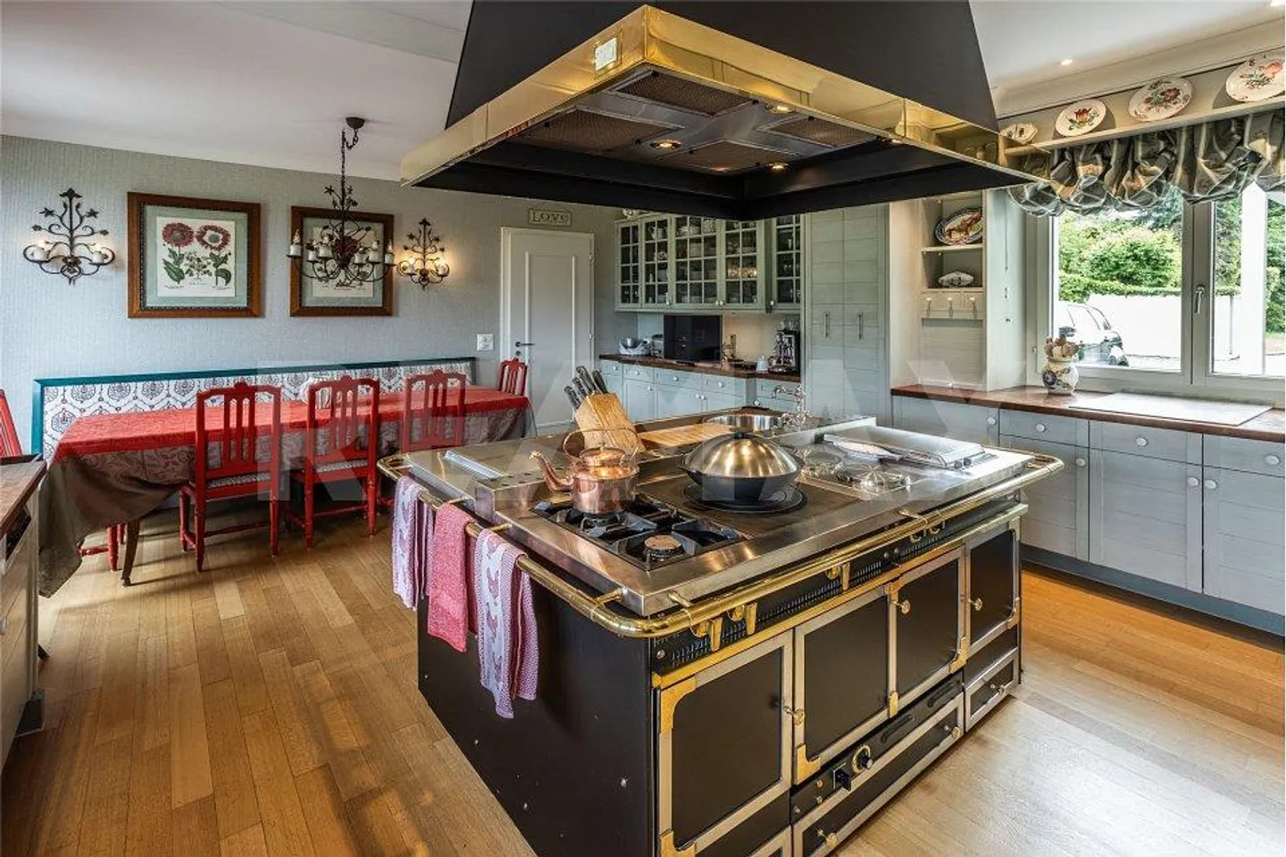 Exklusive Villa mit 13 Zimmern an bester Lage in Unterengstringen - Foto 4 von 13