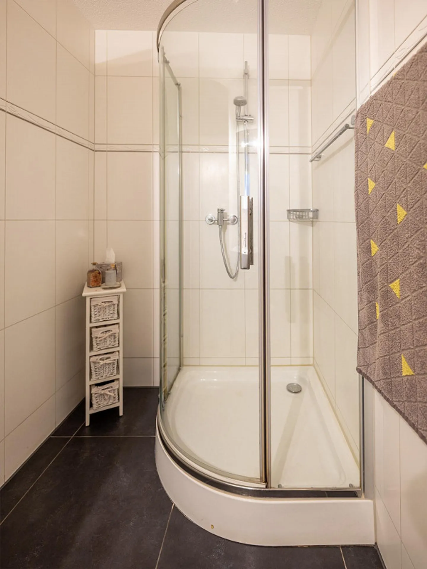 Modern 4.5-room maisonette apartment with Swedish stove - Photo 20 of 24