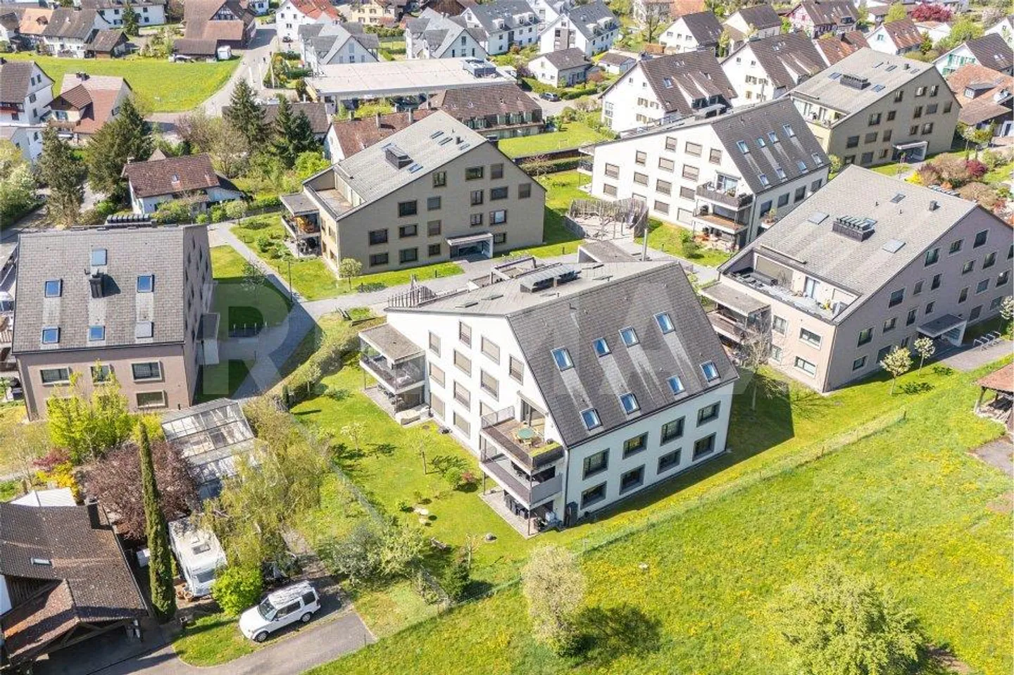 Appartamento giardino attraente di 3,5 stanze come investimento con rapporto di affitto garantito - Foto 11 di 13