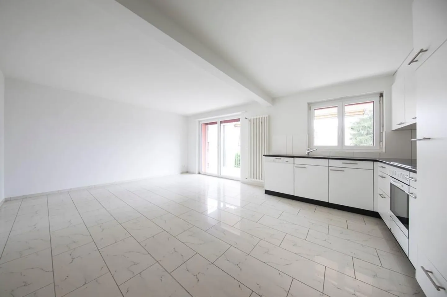 Here you live modern! - Photo 3 of 10