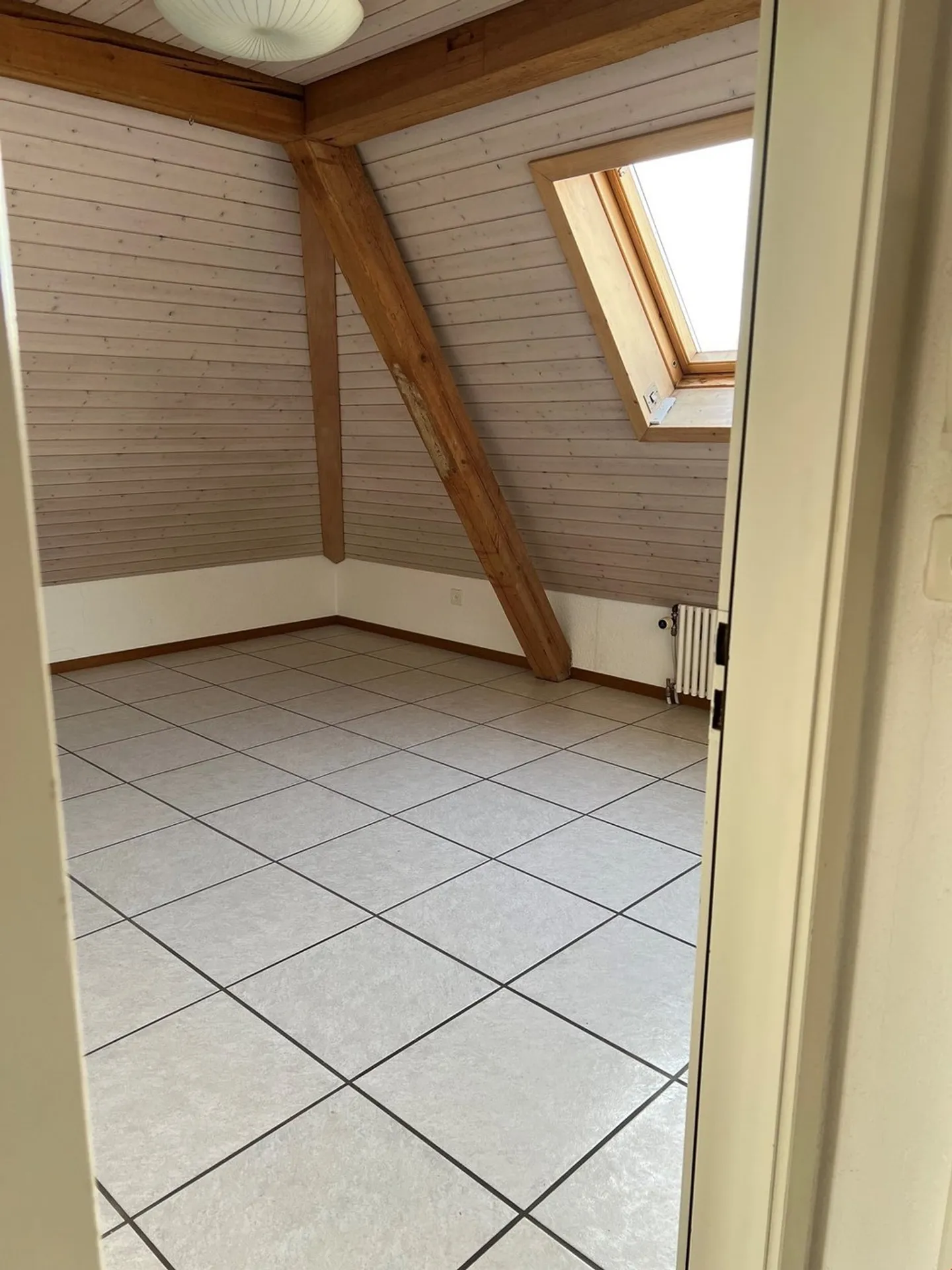 Heimelige 3.5-Zimmerwohnung im Herzen von Düdingen zu vermieten - Foto 5 di 8