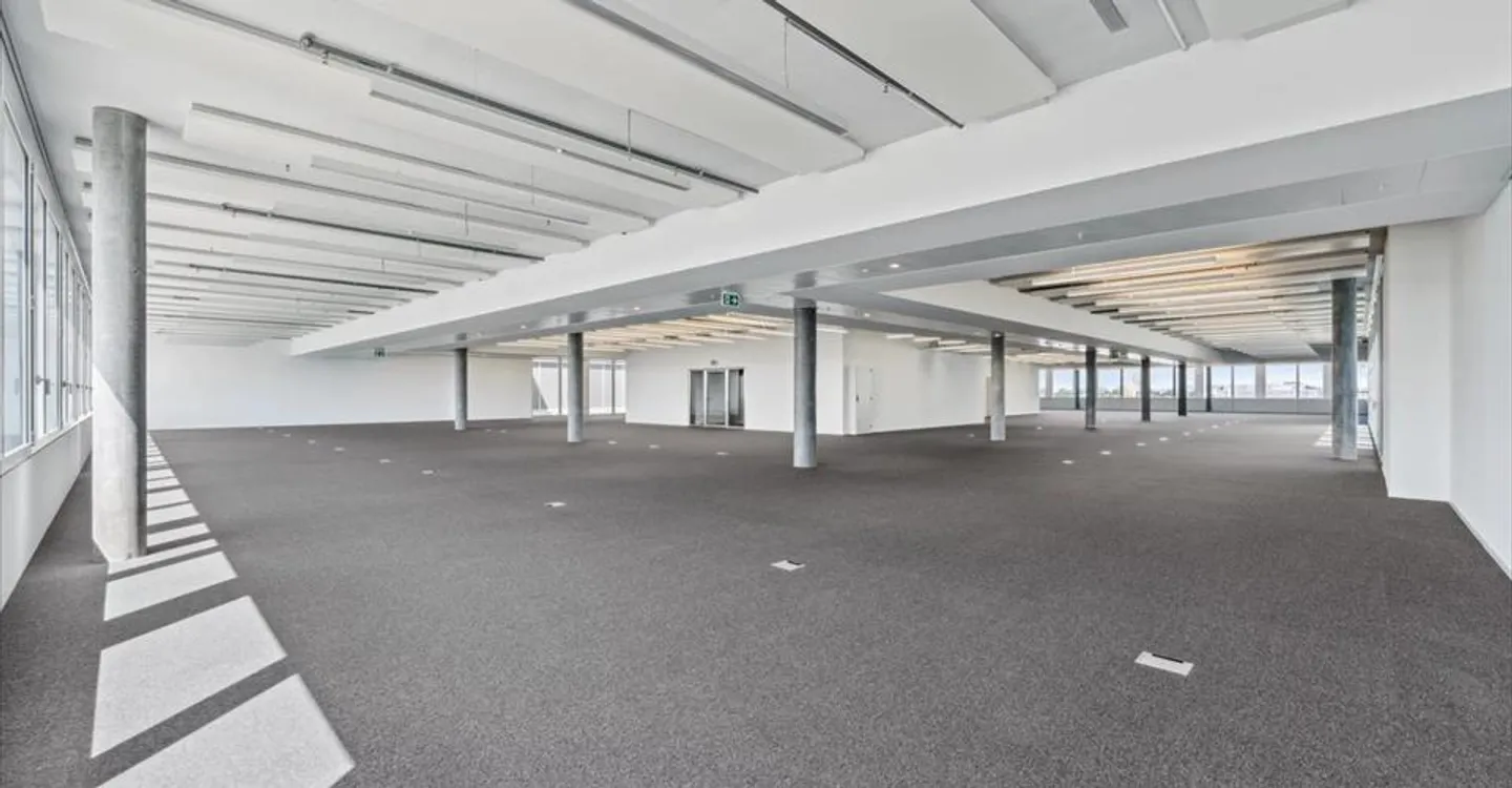 Office space for rent - Photo 8 of 13