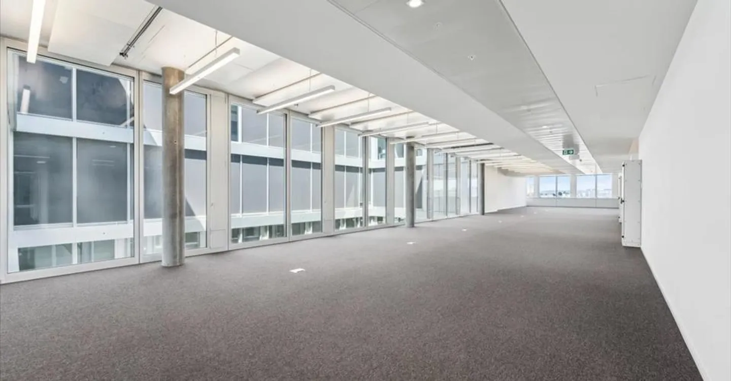 Office space for rent - Photo 9 of 13