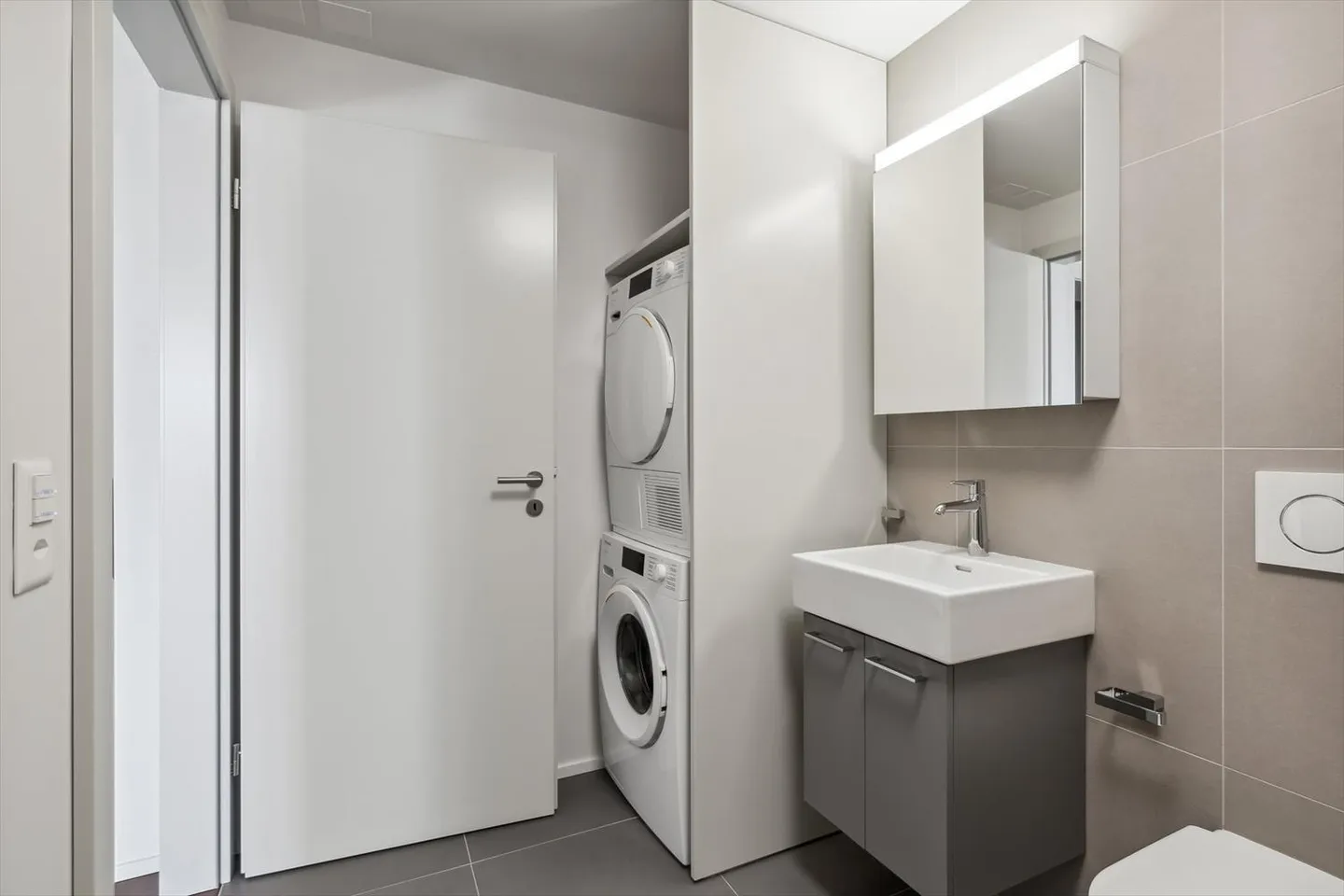 Beautiful 2.5-room apartment with 66m2 and balcony - Photo 6 of 12