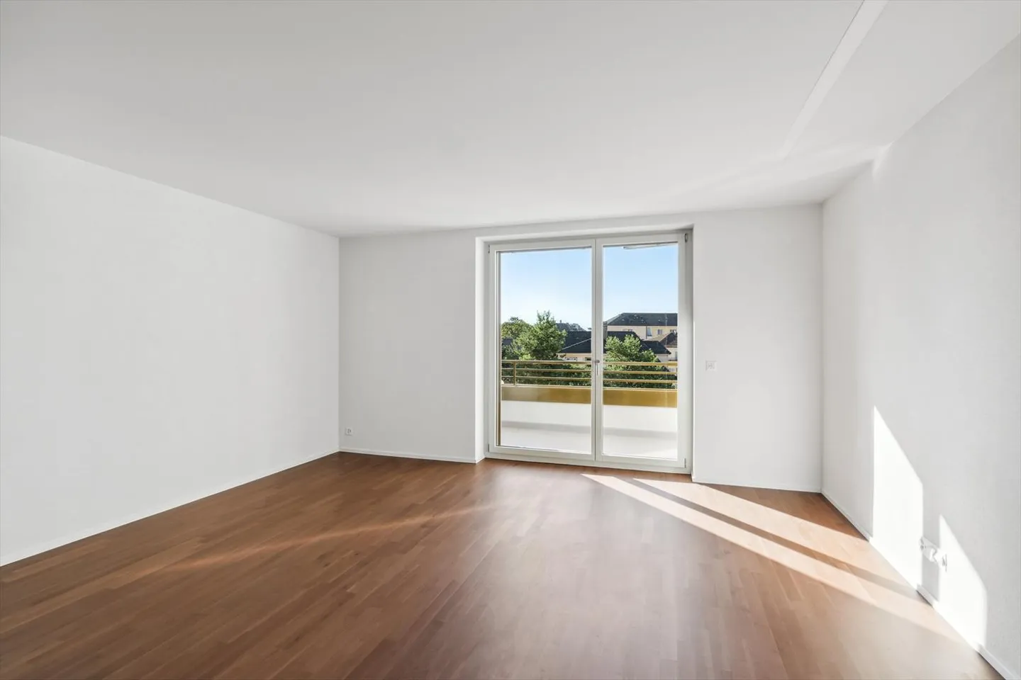 Beautiful 2.5-room apartment with 66m2 and balcony - Photo 2 of 12