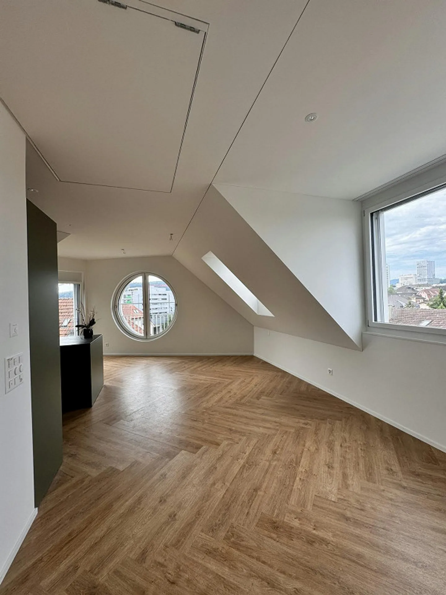 Sentiment exclusif de terrasse sur le toit dans un emplacement central à Oerlikon - Photo 10 sur 13