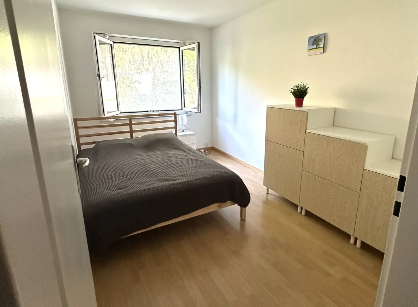 Appartement attrayant de 4 pièces dans un emplacement central à Pfäffikon - Photo 6 sur 9