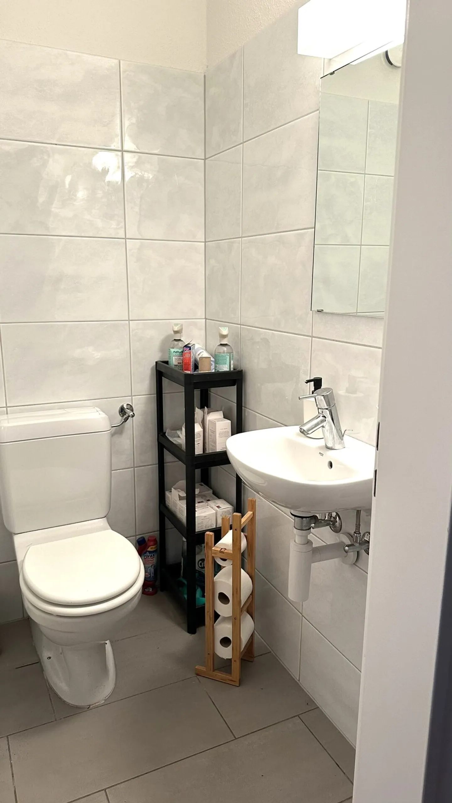 Appartement attrayant de 4 pièces dans un emplacement central à Pfäffikon - Photo 8 sur 9