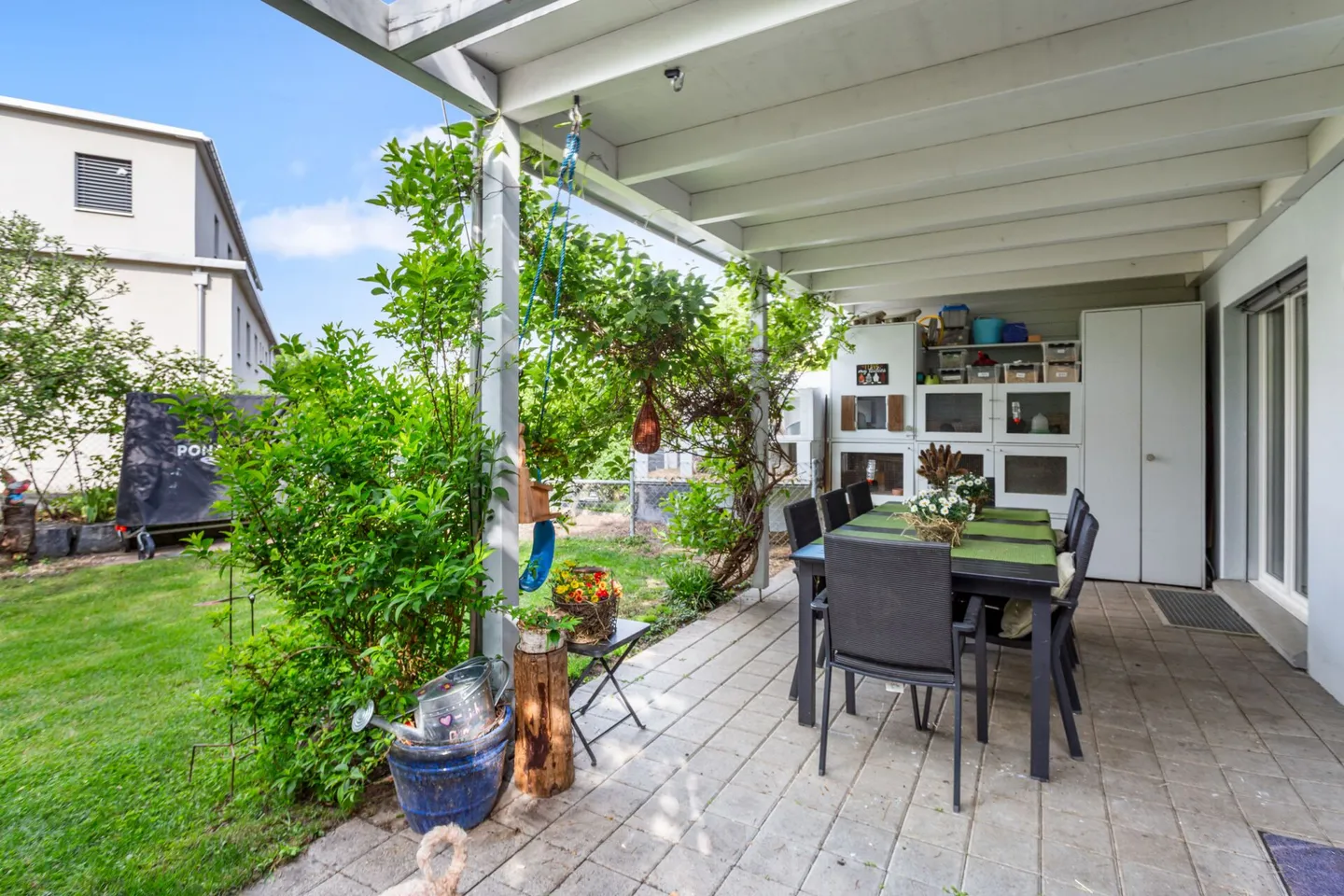 Grande casa angolare di 7,5 stanze con ufficio aggiuntivo e grande sala hobby - Foto 4 di 14