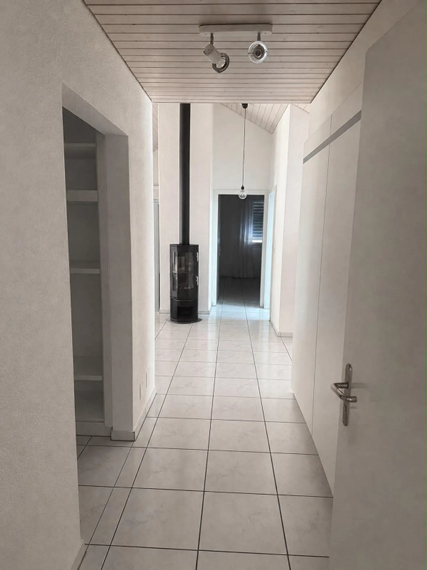Appartamento mansardato di 3,5 locali soleggiato - Foto 2 di 10