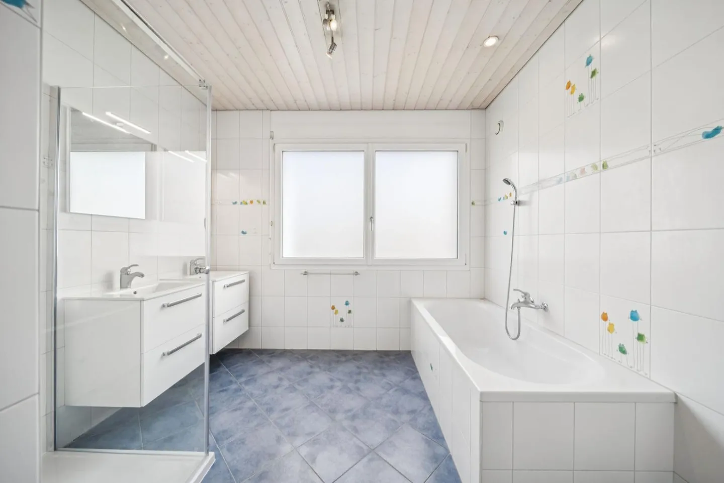 10-room family villa - Minergie equivalent standard - Photo 8 of 13