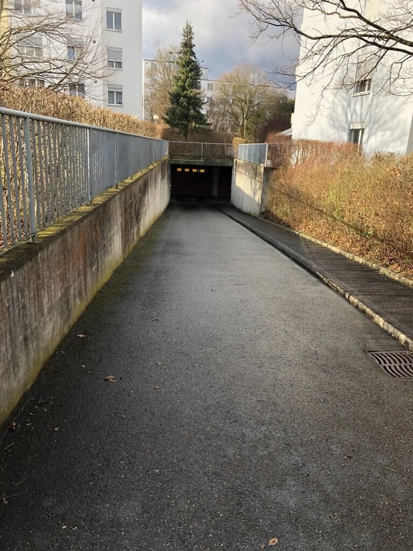 Louer un parking souterrain à Oberentfelden - Photo 2 sur 3