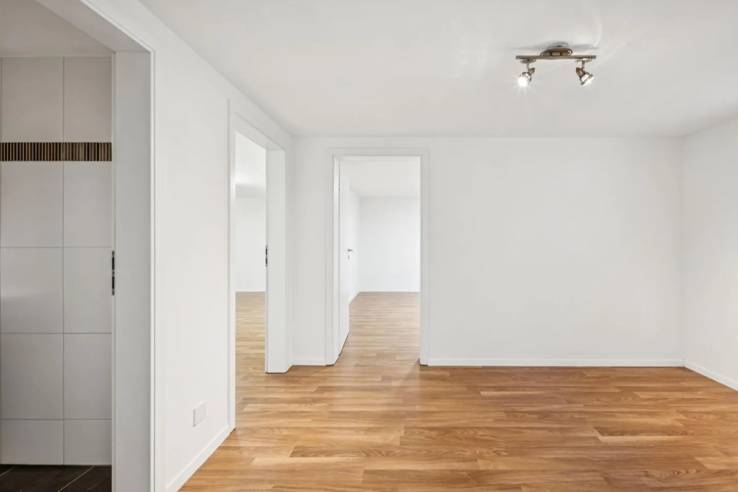 10-room family villa - Minergie equivalent standard - Photo 11 of 13