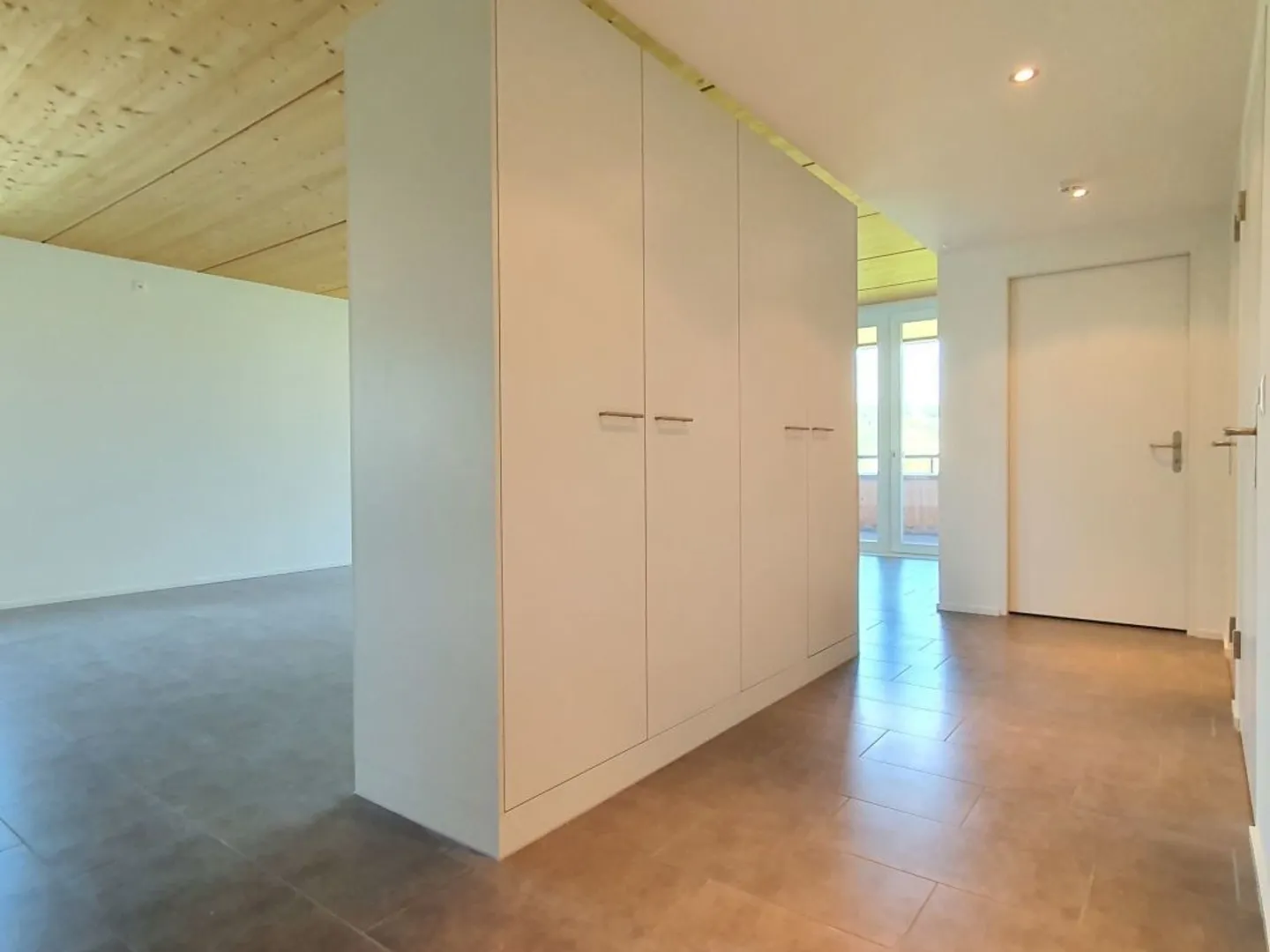 Vita assistita: moderno appartamento di 3,5 locali con finiture moderne e bel balcone - Foto 3 di 9