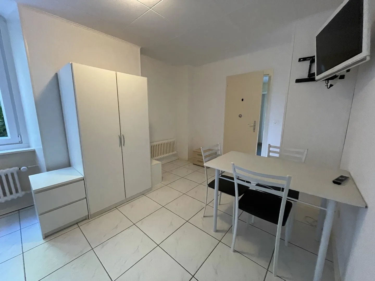 Möblierte 1,5-Zimmer-Wohnung - Foto 2 von 6