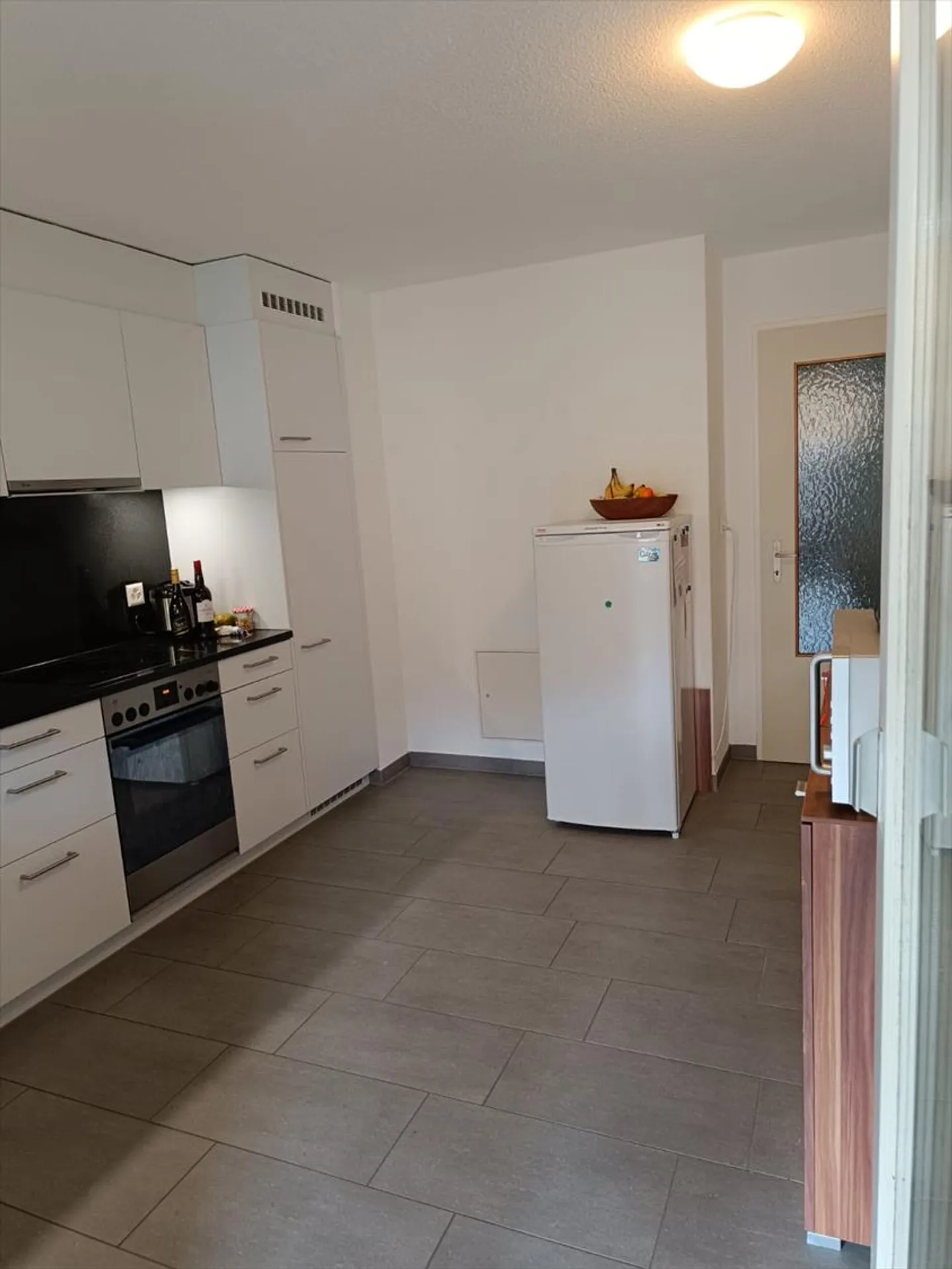 3.5 Room Apartment - Photo 2 of 6