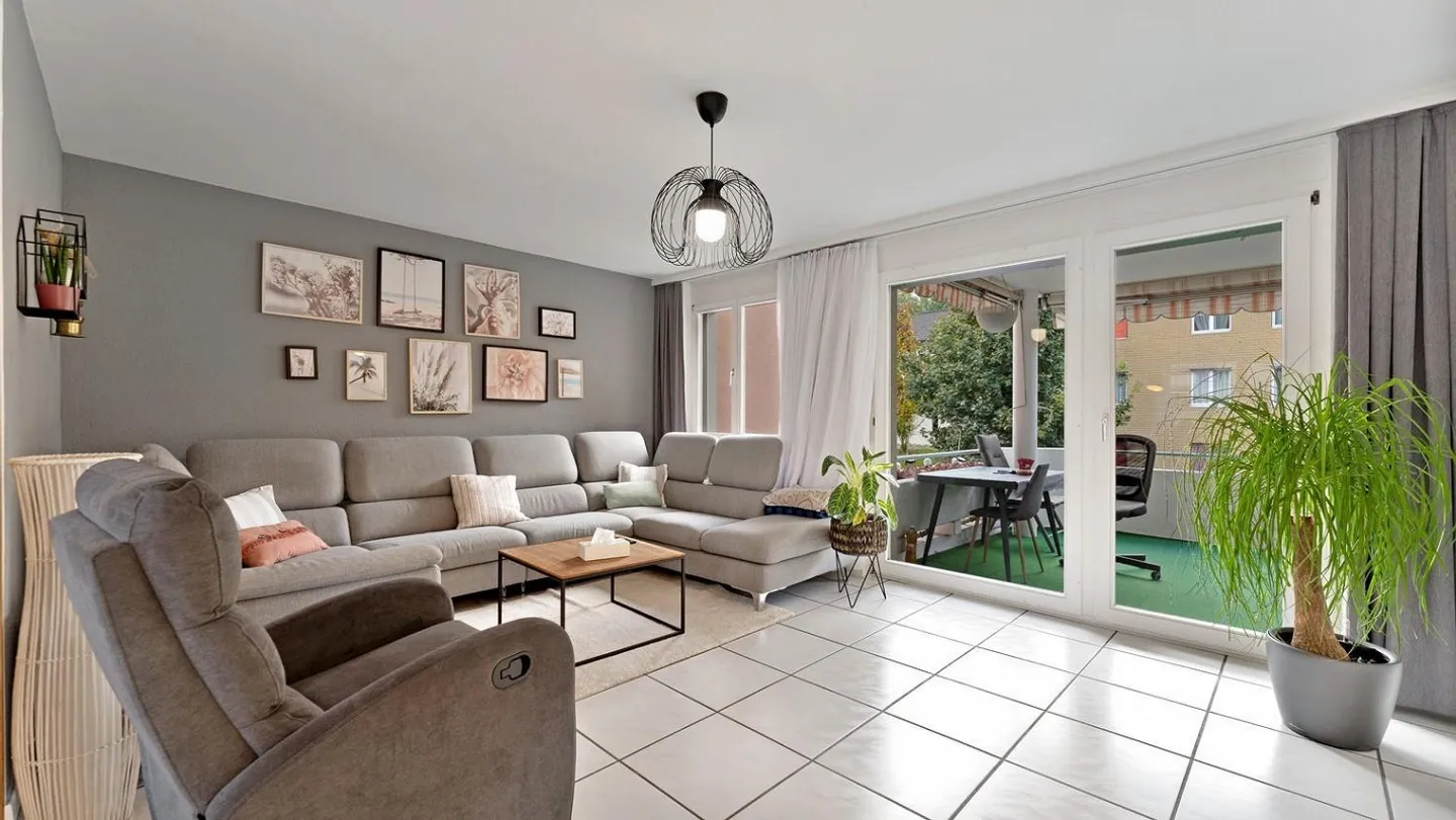 Finalmente proprietà spazioso appartamento di 4.5 stanze a Menziken - Foto 3 di 13