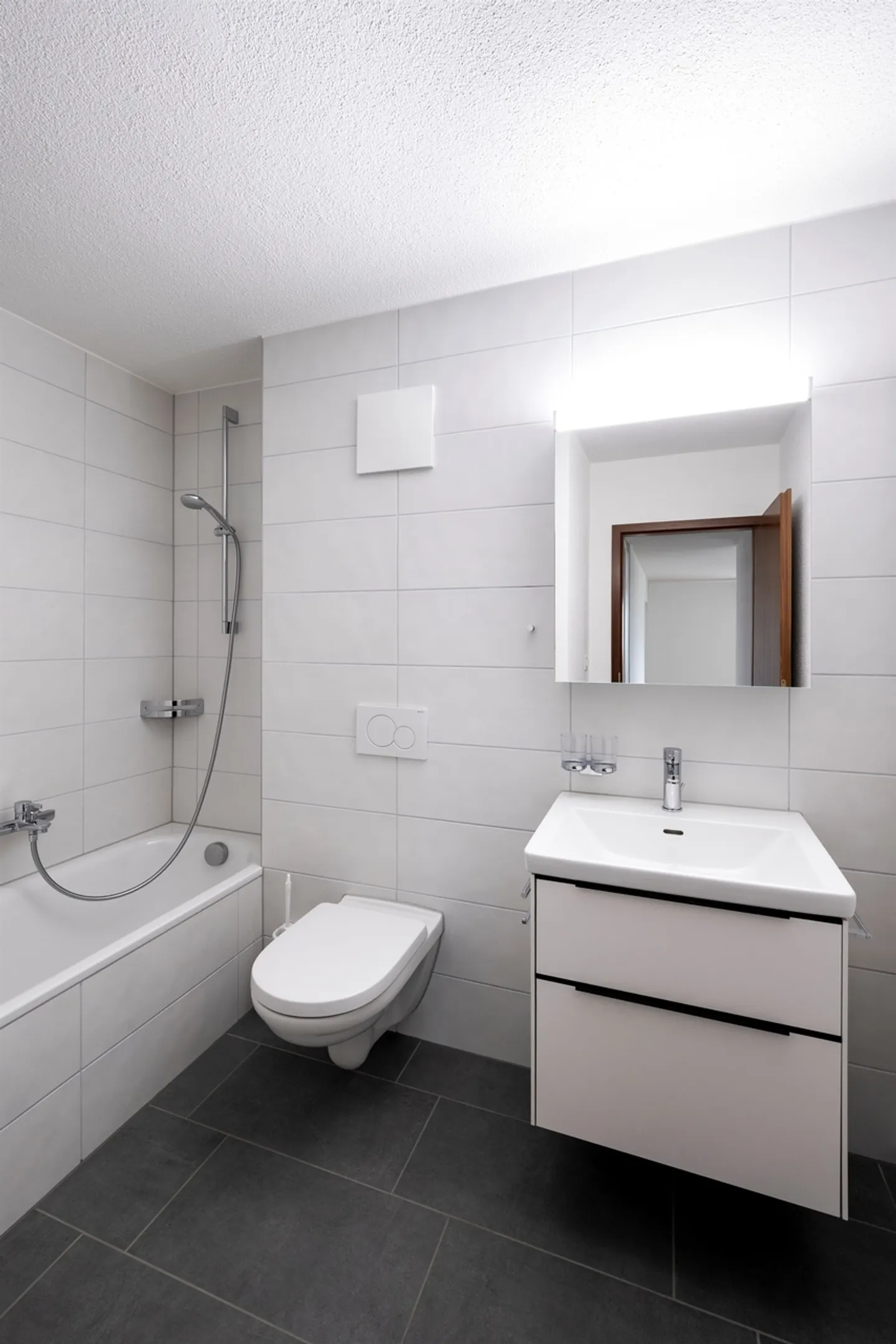 Your new home in freshly renovated apartment! - Photo 12 of 12