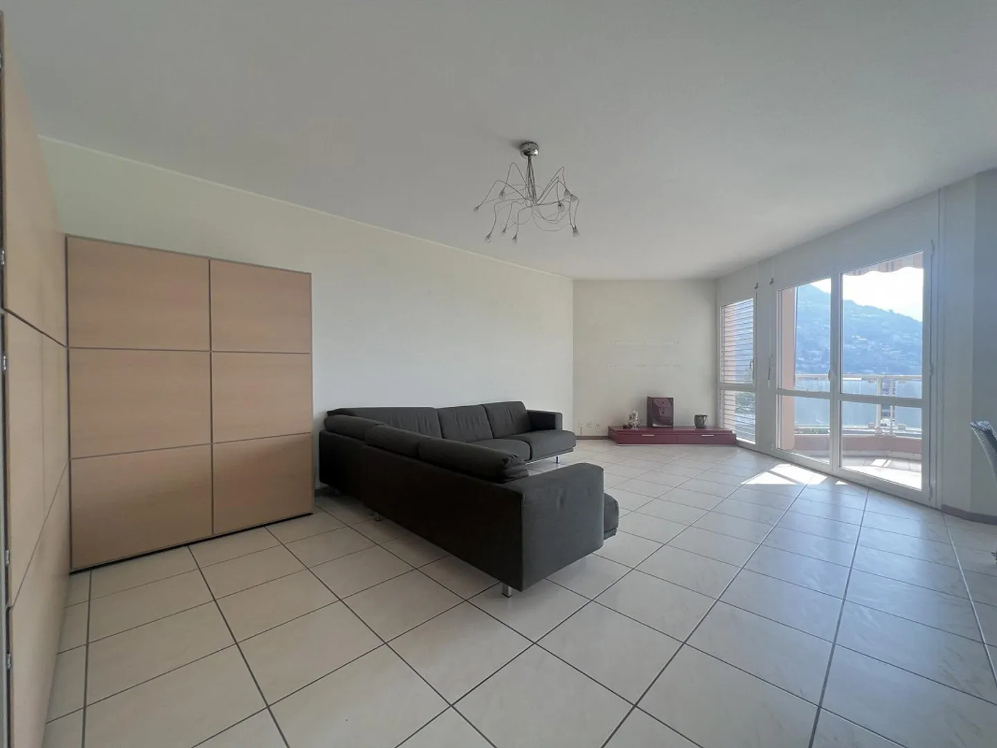 OCCASION - APPARTEMENT 4.5 PIÈCES AVEC VUE SUR LE LAC À LUGANO - Photo 5 sur 9