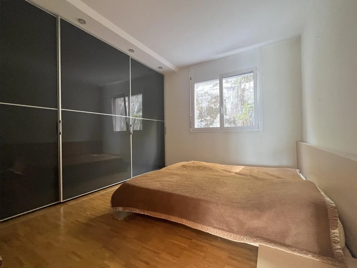 OCCASION - APPARTEMENT 4.5 PIÈCES AVEC VUE SUR LE LAC À LUGANO - Photo 8 sur 9