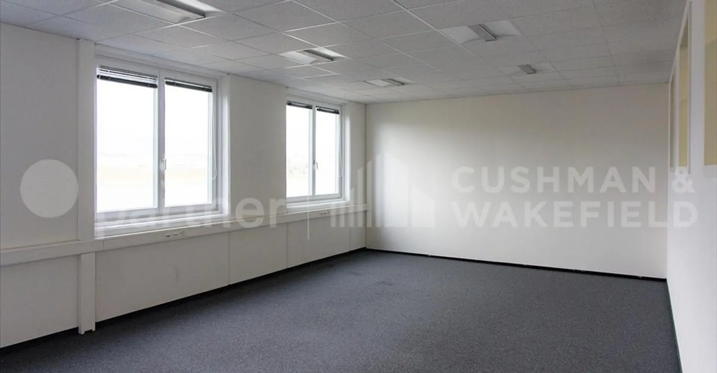 Spazio ufficio in affitto - Foto 2 di 4