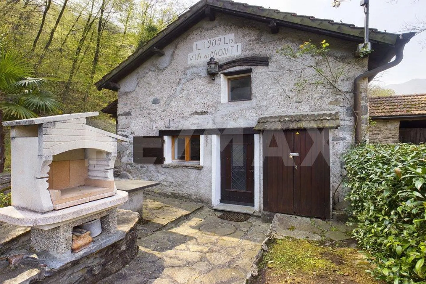 Completely renovated Ticino Rustico for your holidays - Photo 1 of 13