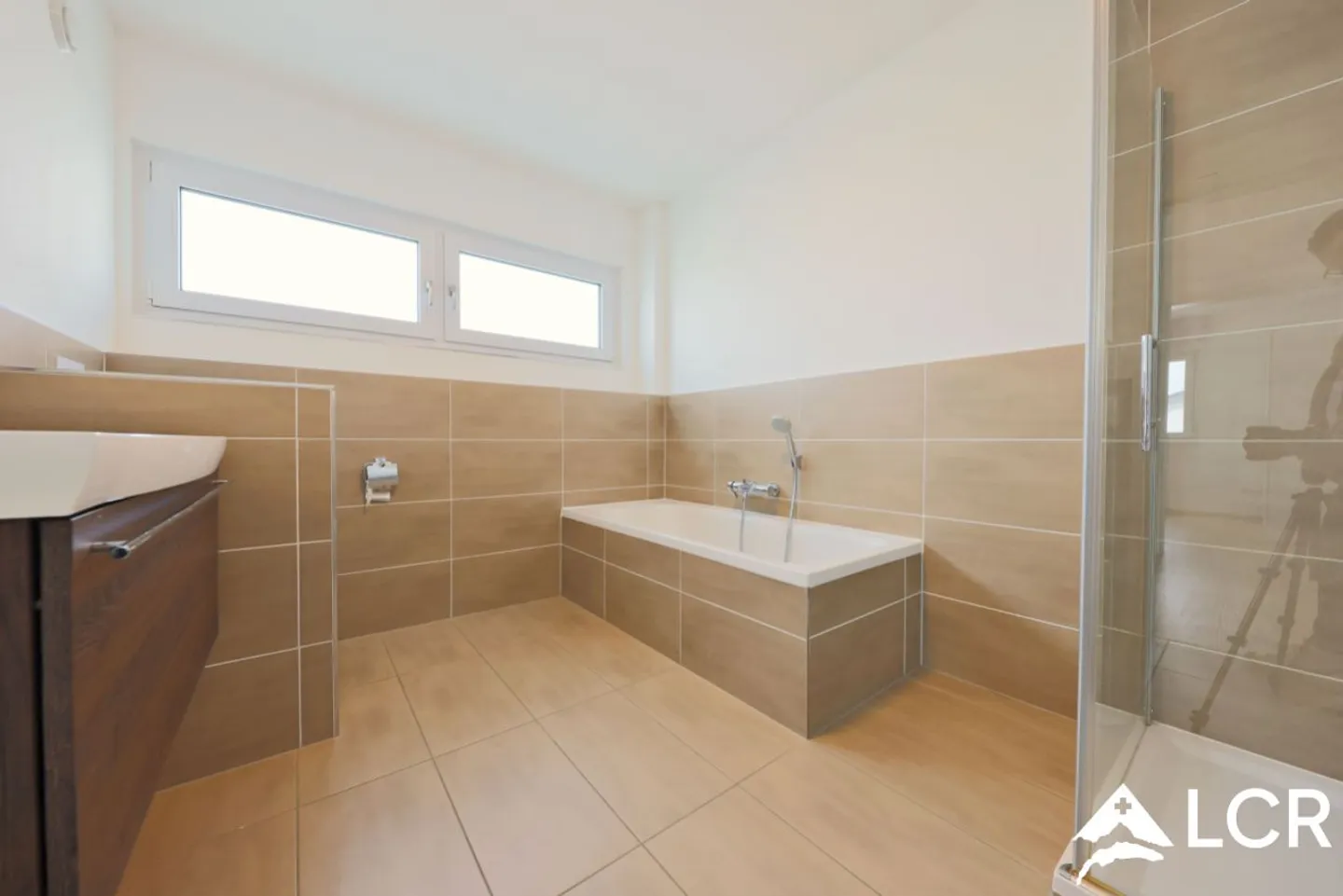 Magnificent 5.5-room villa with garden - Photo 7 of 11