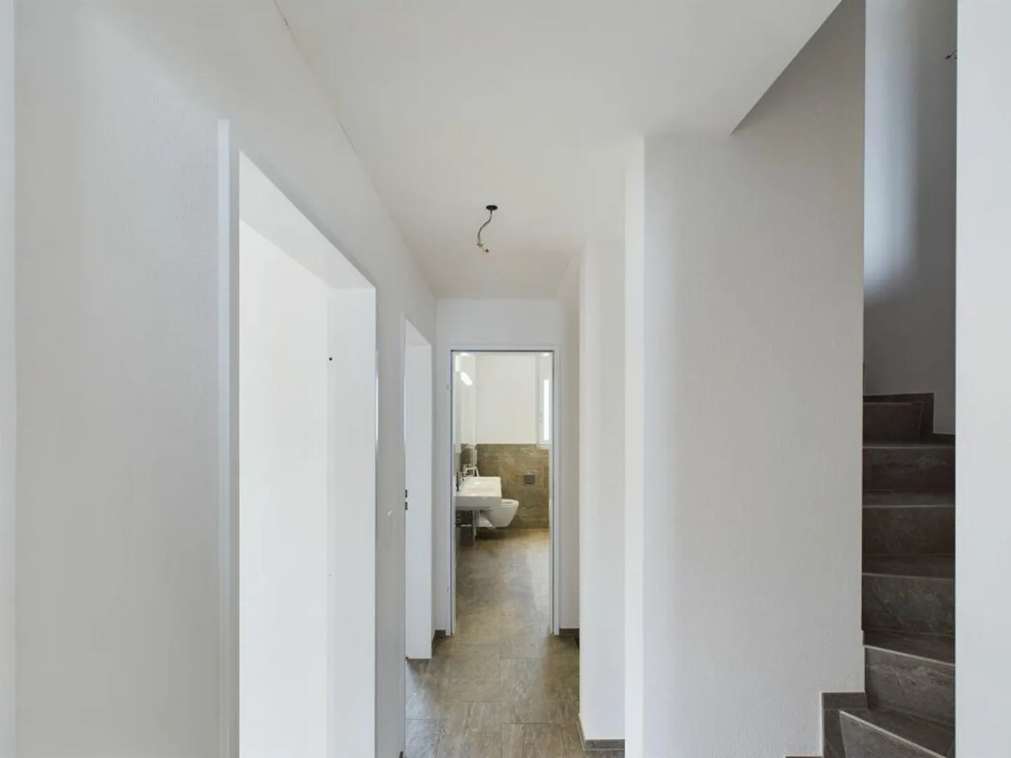 Familienfreundliches Reihenhaus - Foto 7 von 14