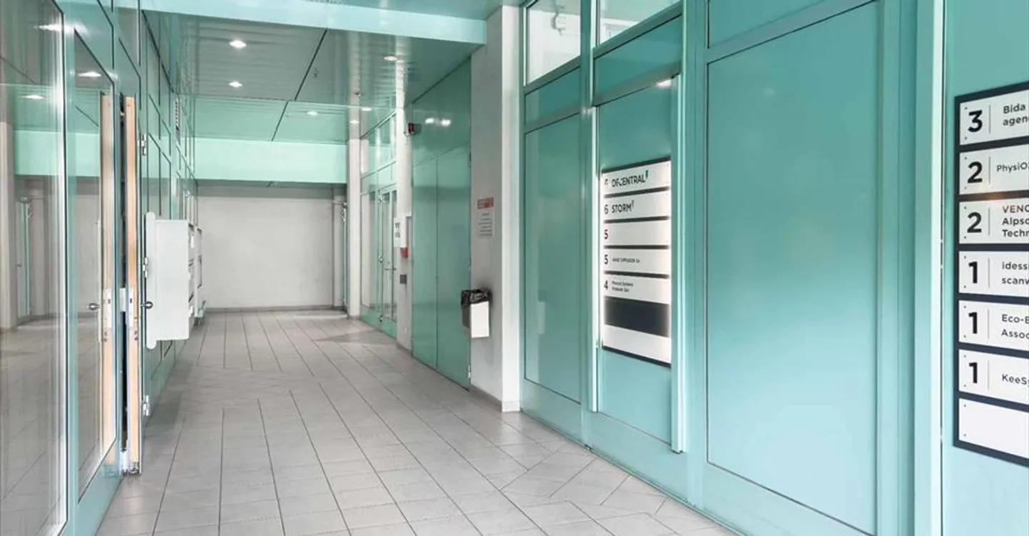 Geräumiger Büroraum in Carouge - Foto 1 von 9