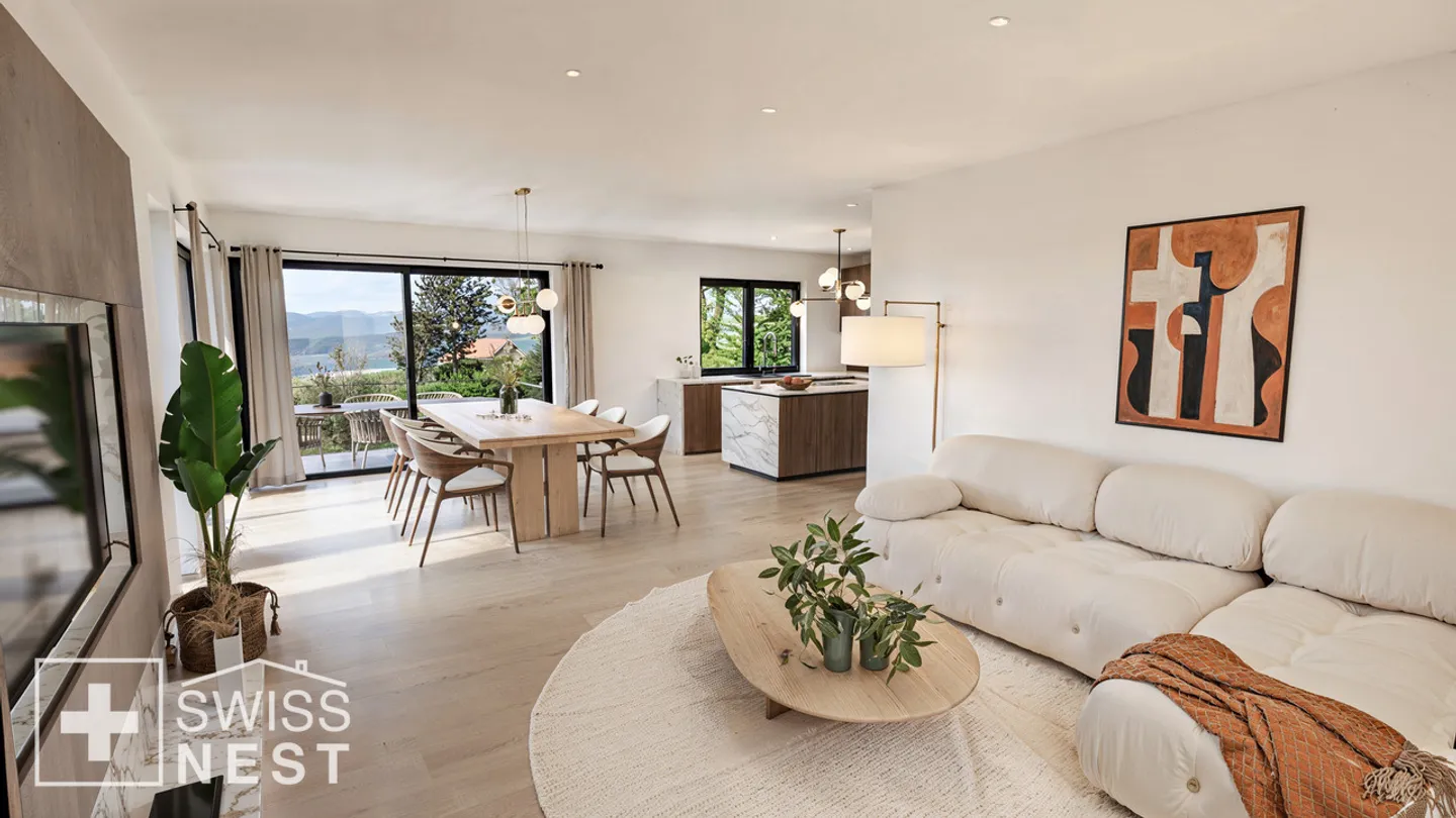 Villa with panoramic views of the lake and the Alps! - Photo 2 of 8