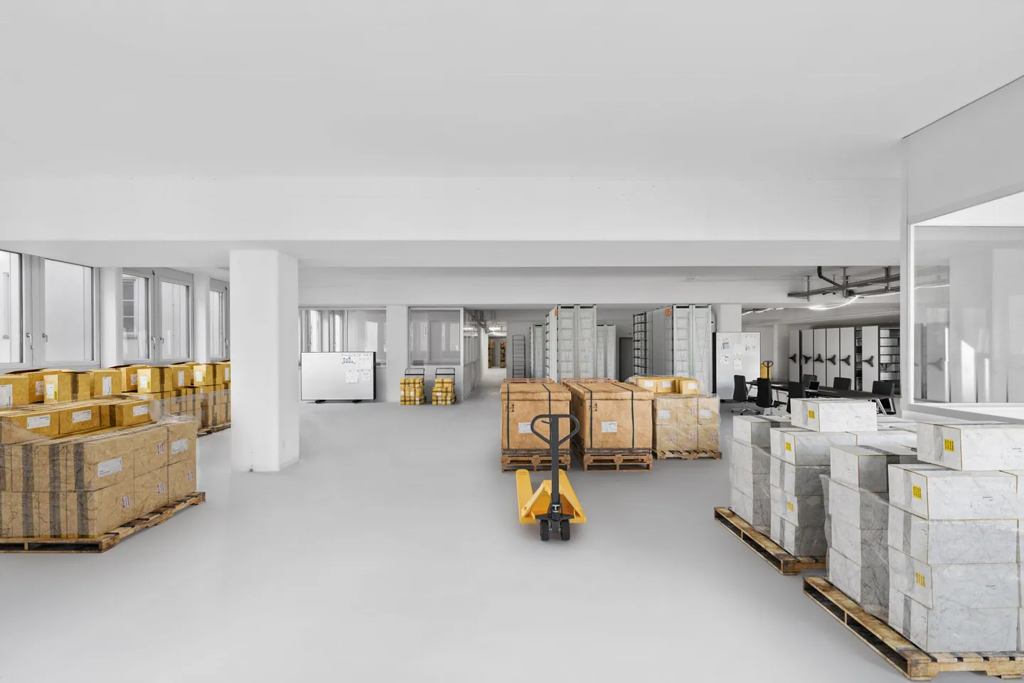 Tanto spazio. Opportunità versatili. Il tuo nuovo spazio di produzione o di stoccaggio! - Foto 3 di 16