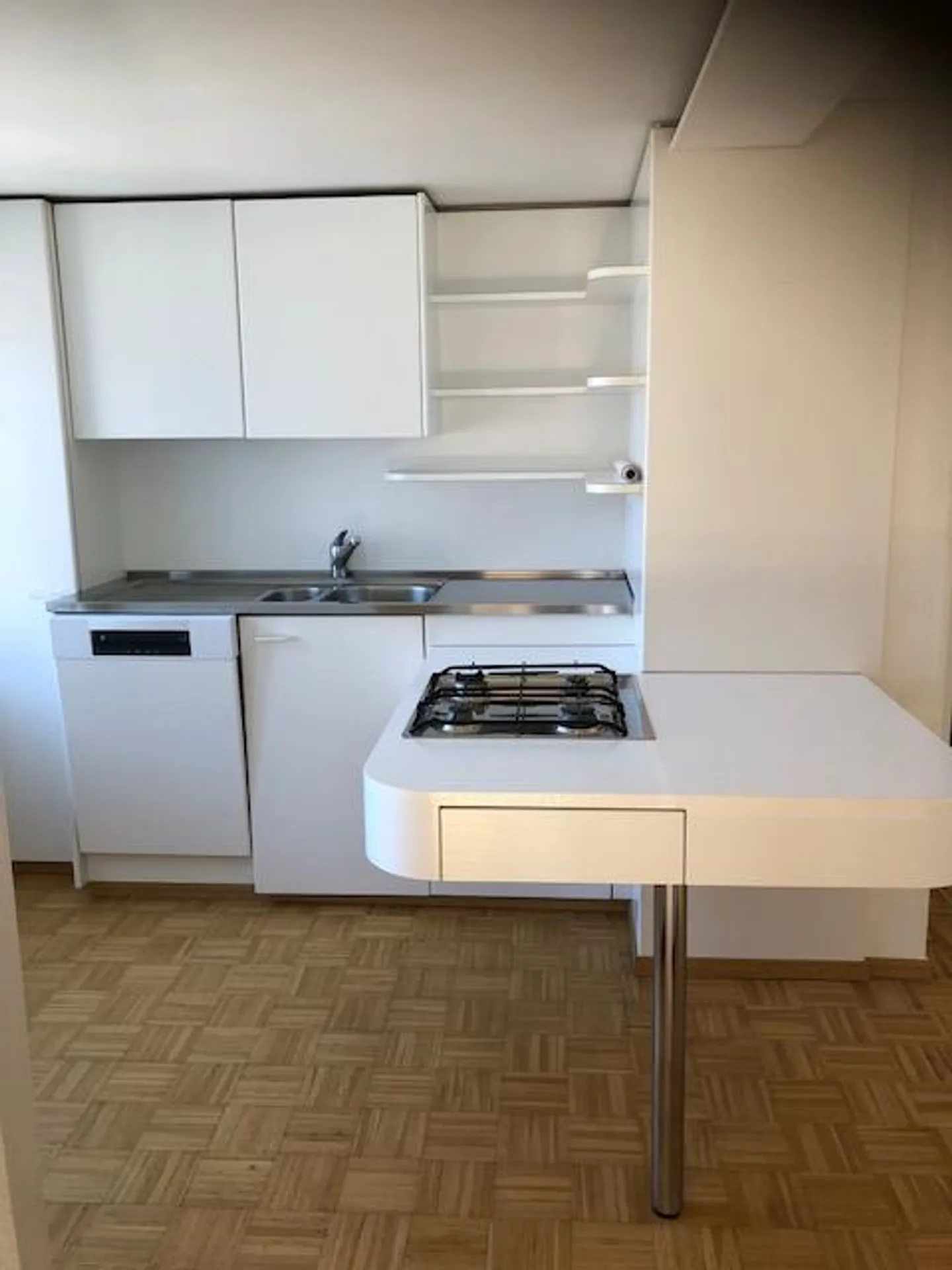 Appartamento mansardato 3.5 locali vicino agli ospedali - Foto 3 di 12